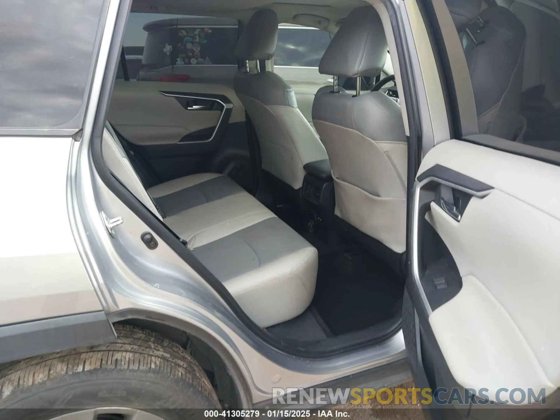 8 fotografías del automóvil dañado 2T3C1RFVXMC106718 TOYOTA RAV4 2021
