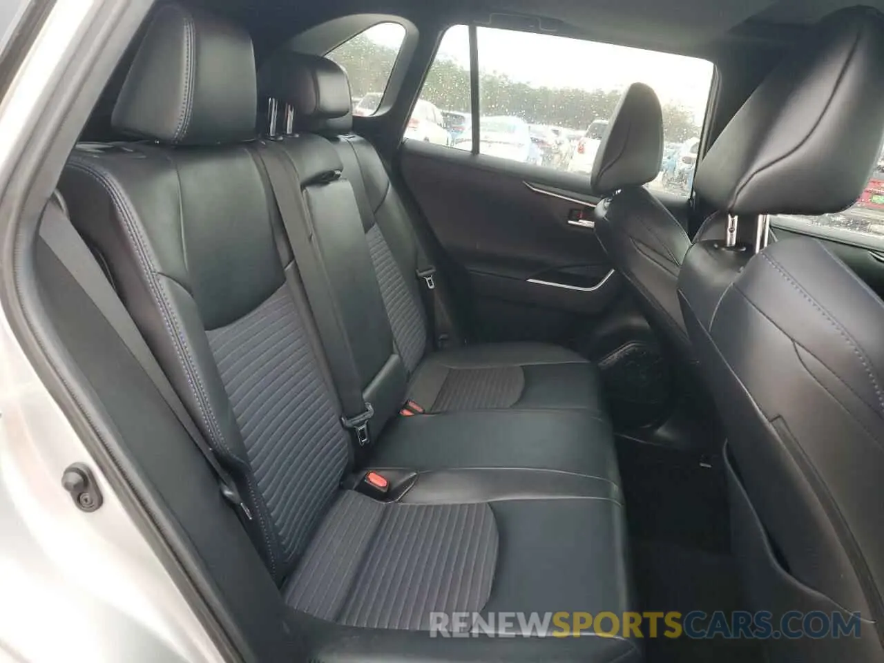 11 fotografías del automóvil dañado 2T3E6RFV0MW013344 TOYOTA RAV4 2021