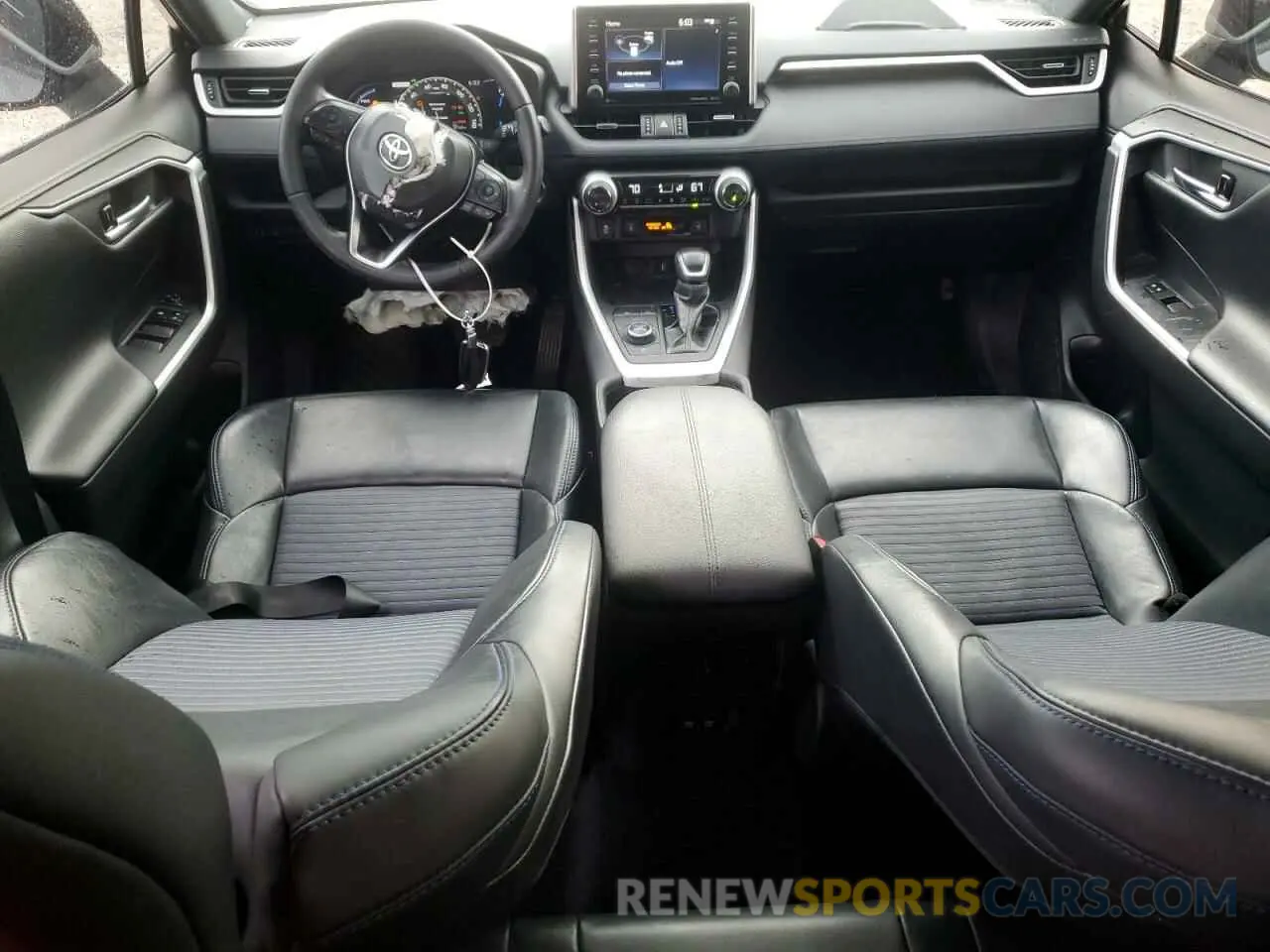 8 fotografías del automóvil dañado 2T3E6RFV0MW013344 TOYOTA RAV4 2021
