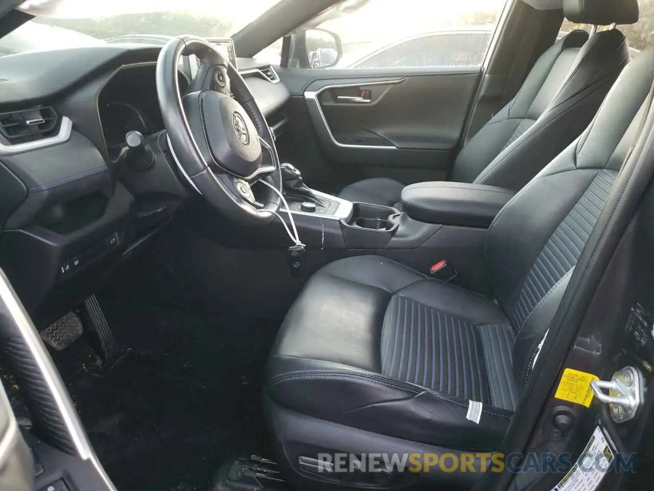 7 fotografías del automóvil dañado 2T3E6RFV8MW023037 TOYOTA RAV4 2021