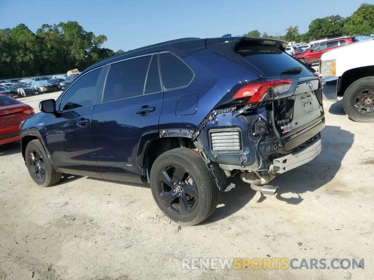 2 fotografías del automóvil dañado 2T3E6RFV9MW005484 TOYOTA RAV4 2021