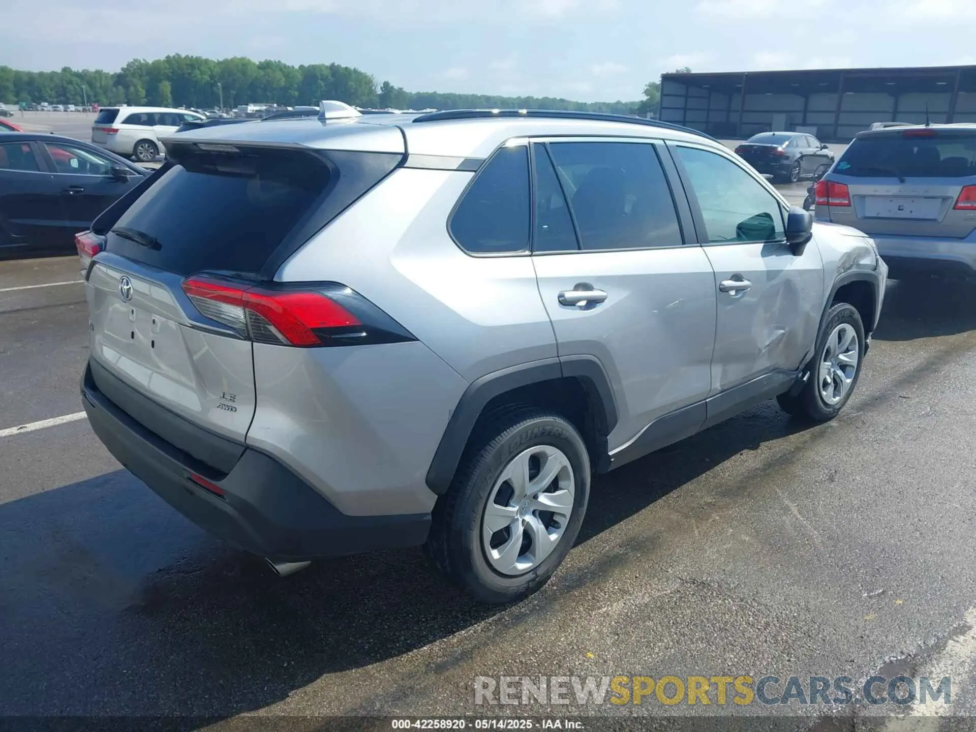 4 fotografías del automóvil dañado 2T3F1RFV0MC142978 TOYOTA RAV4 2021