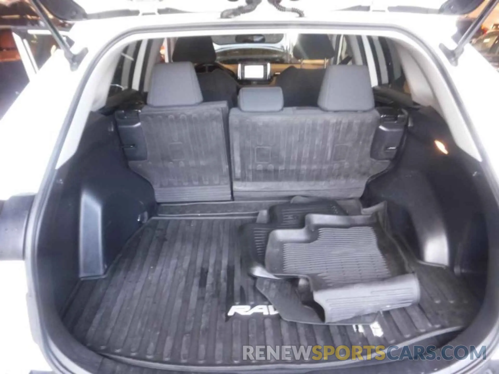 8 fotografías del automóvil dañado 2T3F1RFV0MC148053 TOYOTA RAV4 2021