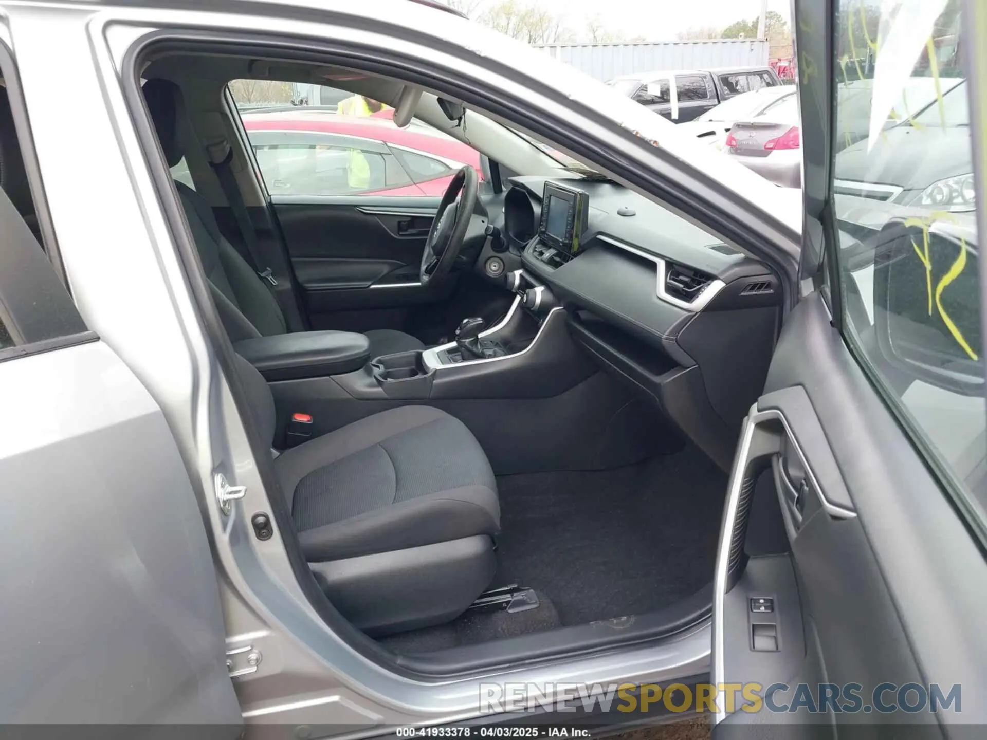 5 fotografías del automóvil dañado 2T3F1RFV0MC188830 TOYOTA RAV4 2021