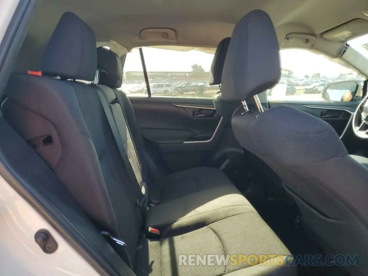 12 fotografías del automóvil dañado 2T3F1RFV6MC230966 TOYOTA RAV4 2021