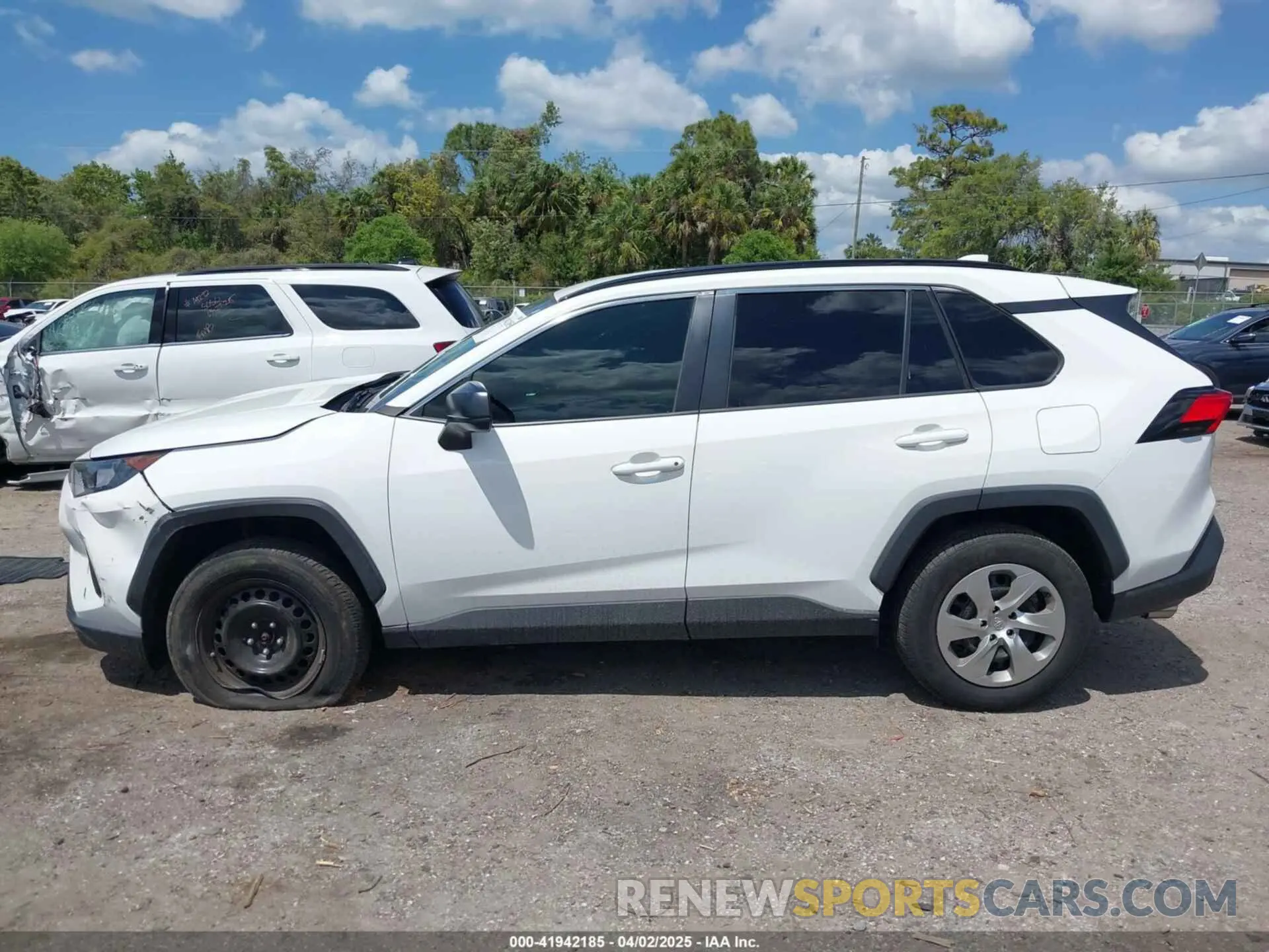 14 fotografías del automóvil dañado 2T3F1RFV6MW186210 TOYOTA RAV4 2021