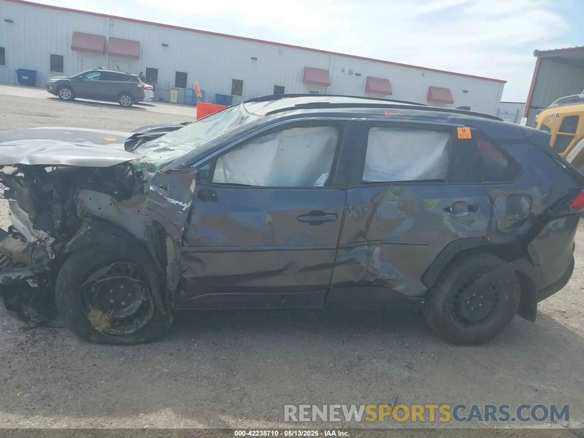 13 fotografías del automóvil dañado 2T3F1RFV7MC201590 TOYOTA RAV4 2021