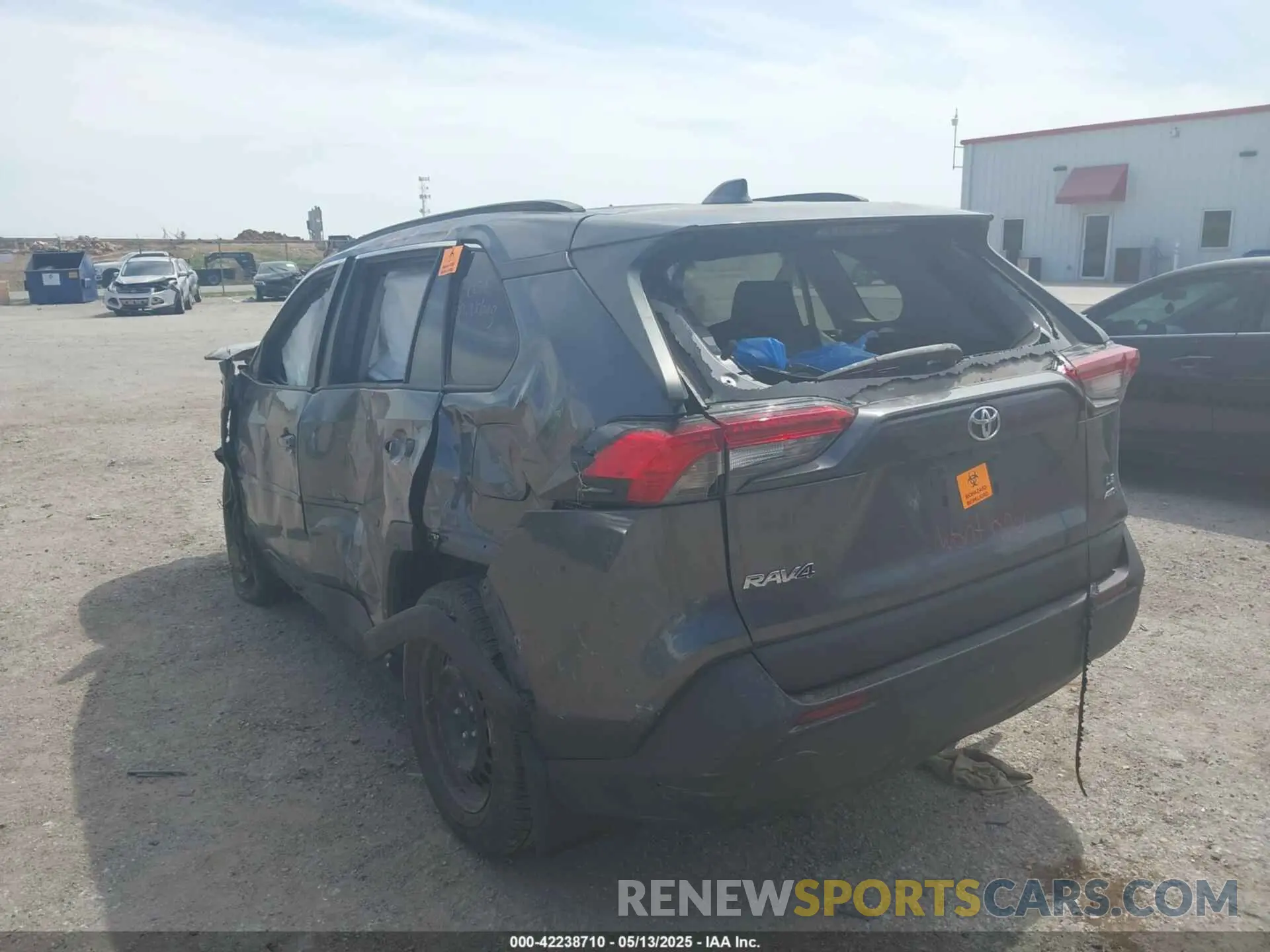3 fotografías del automóvil dañado 2T3F1RFV7MC201590 TOYOTA RAV4 2021