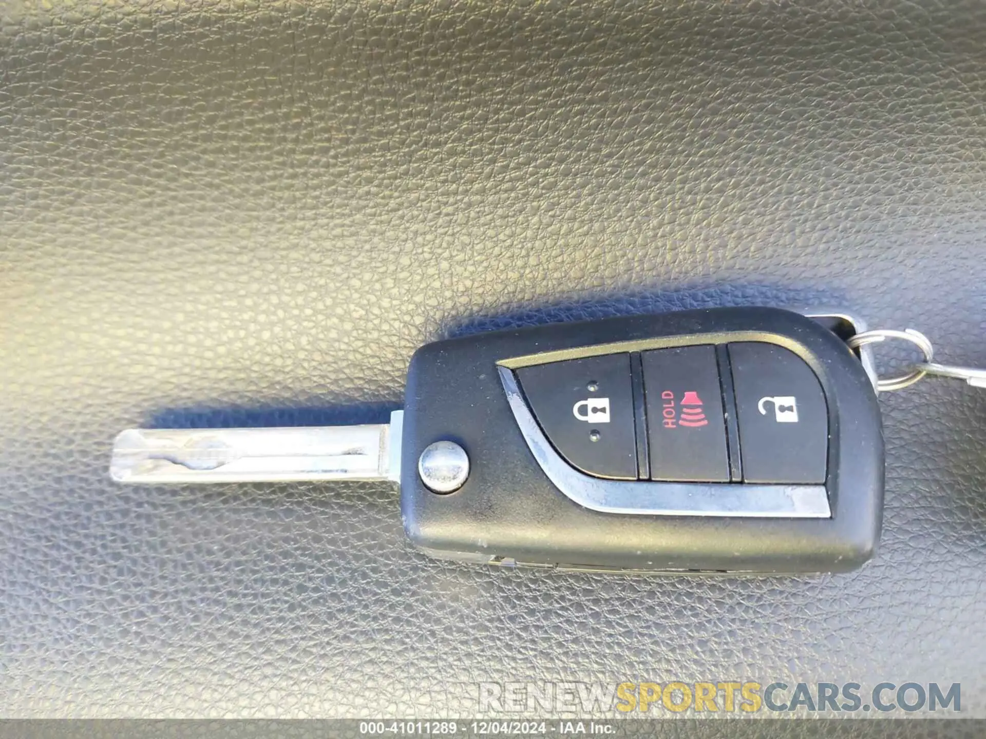 11 fotografías del automóvil dañado 2T3F1RFV7MC242303 TOYOTA RAV4 2021