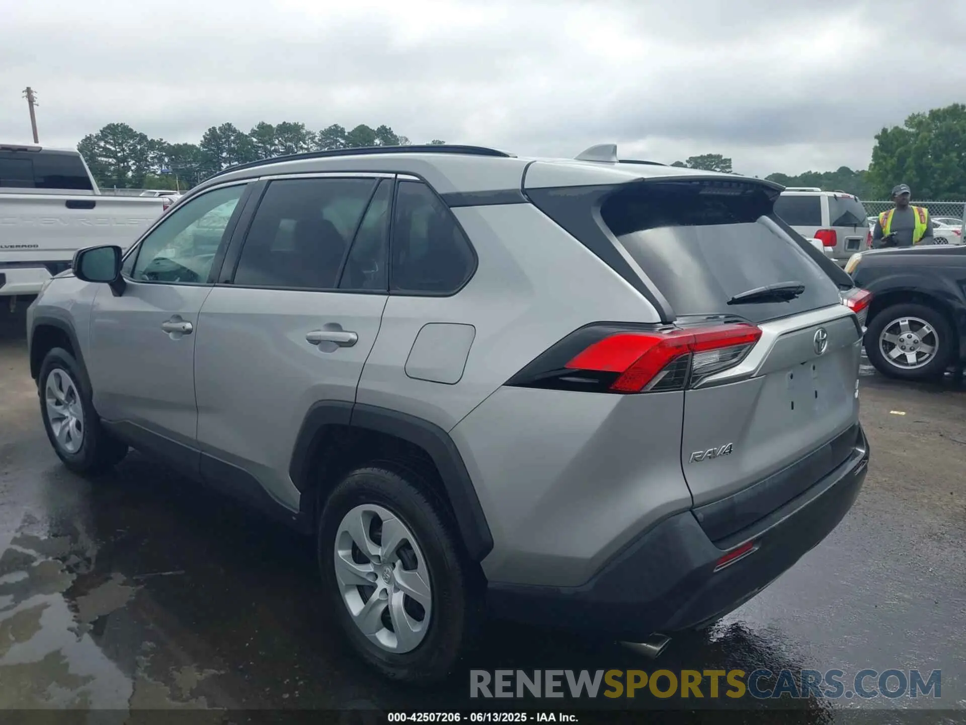 3 fotografías del automóvil dañado 2T3F1RFV7MW203841 TOYOTA RAV4 2021