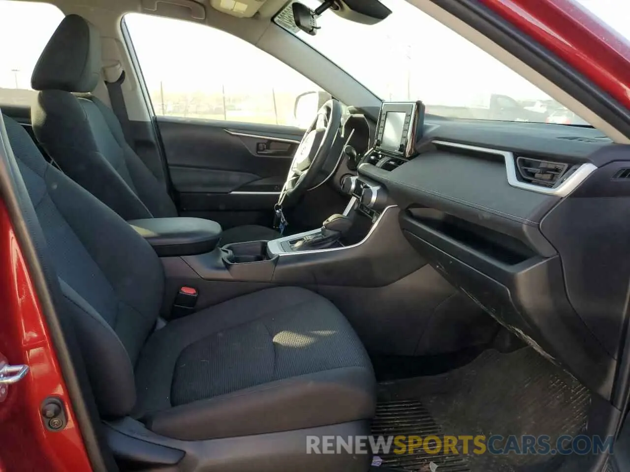 5 fotografías del automóvil dañado 2T3G1RFV0MW242114 TOYOTA RAV4 2021
