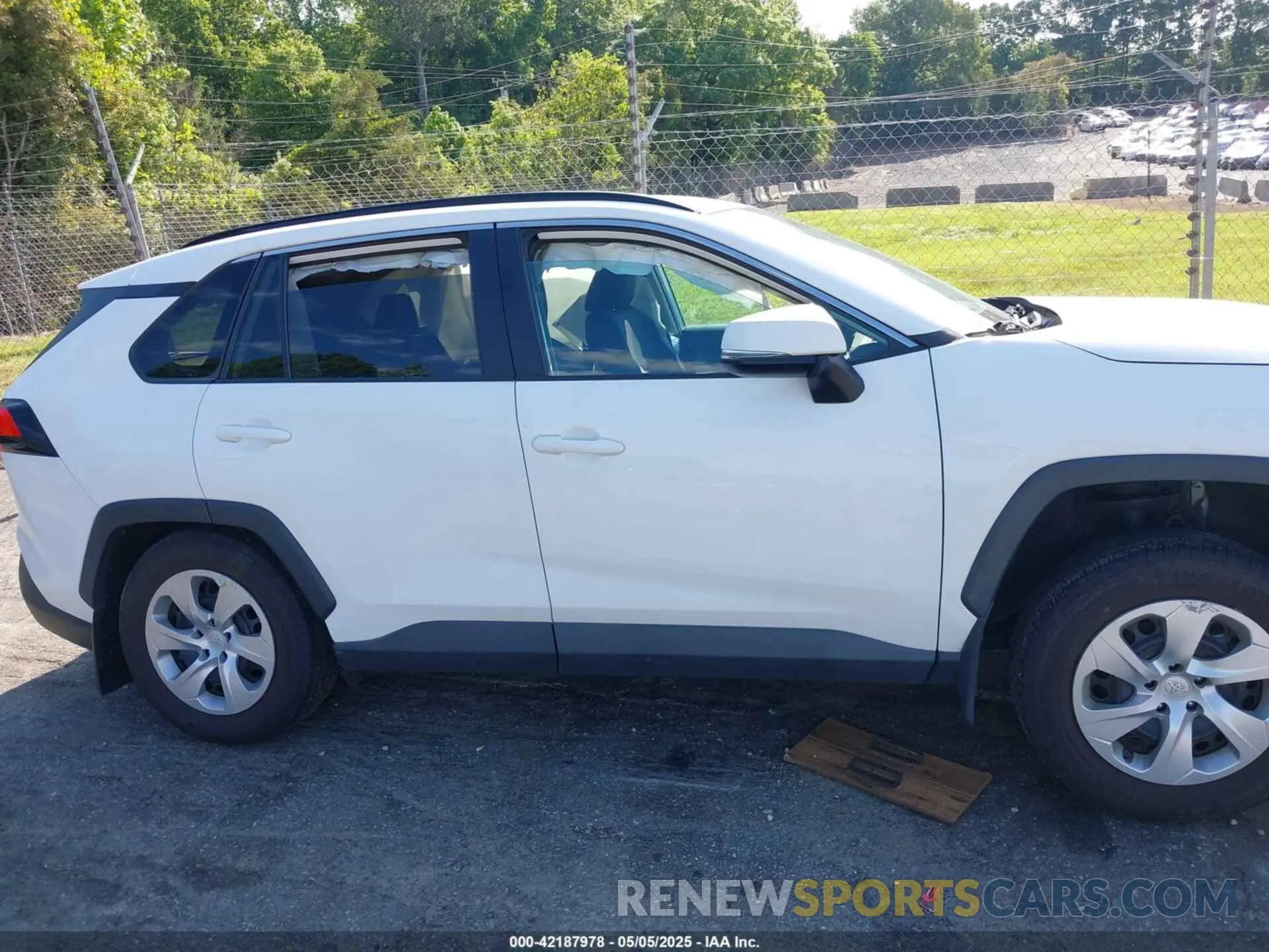 13 fotografías del automóvil dañado 2T3G1RFV1MW214483 TOYOTA RAV4 2021