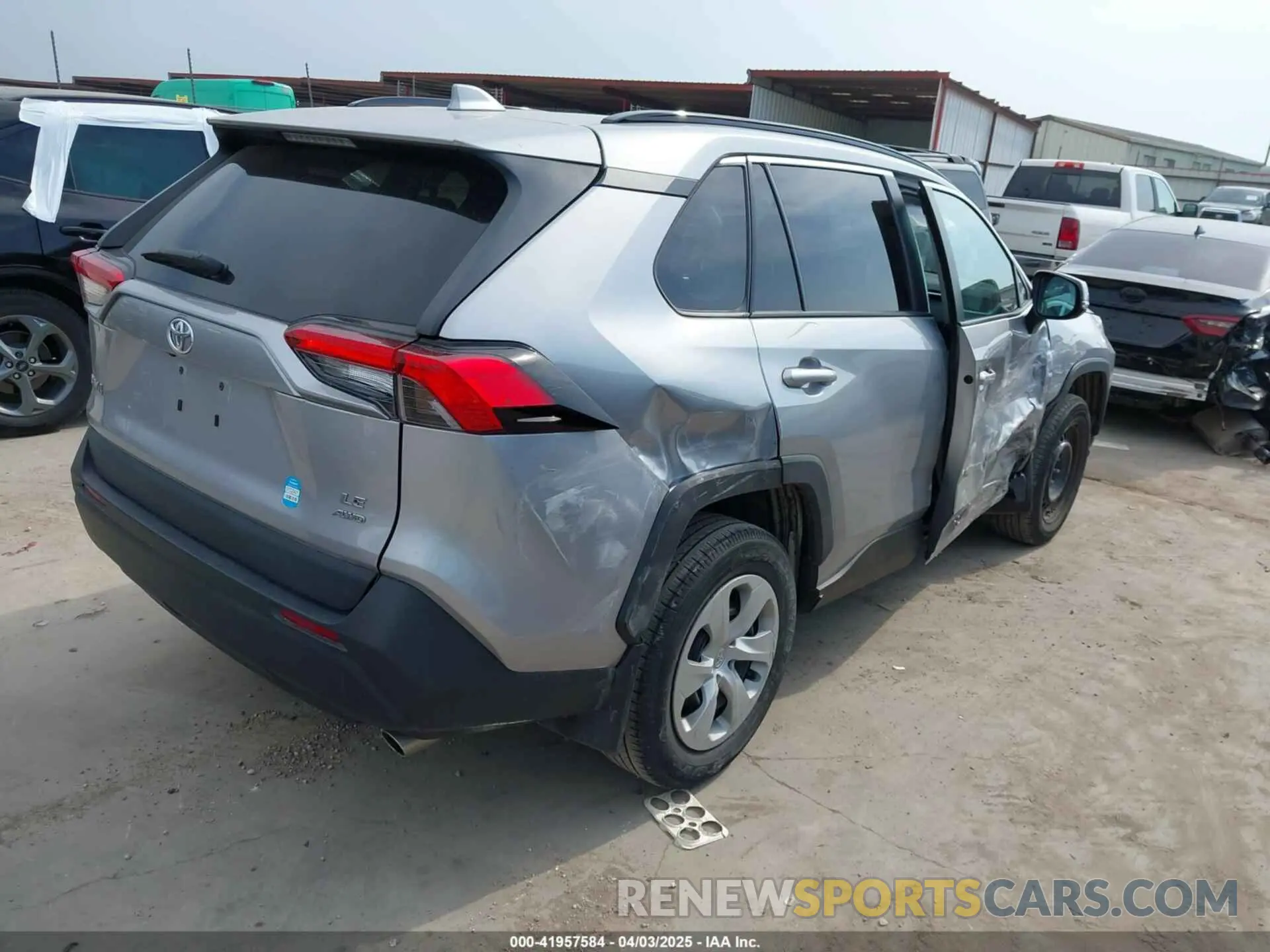 4 fotografías del automóvil dañado 2T3G1RFV4MC162946 TOYOTA RAV4 2021