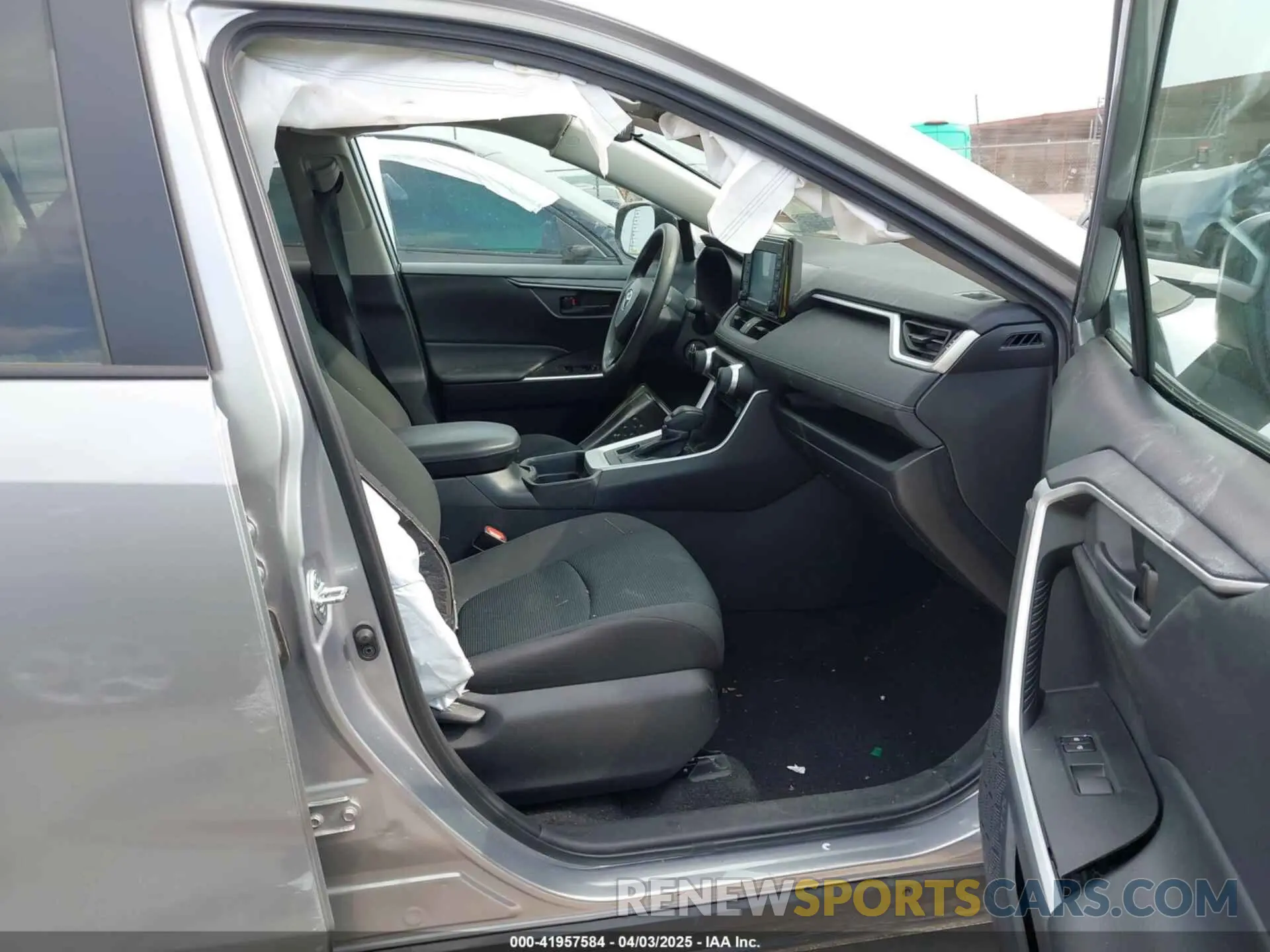 5 fotografías del automóvil dañado 2T3G1RFV4MC162946 TOYOTA RAV4 2021