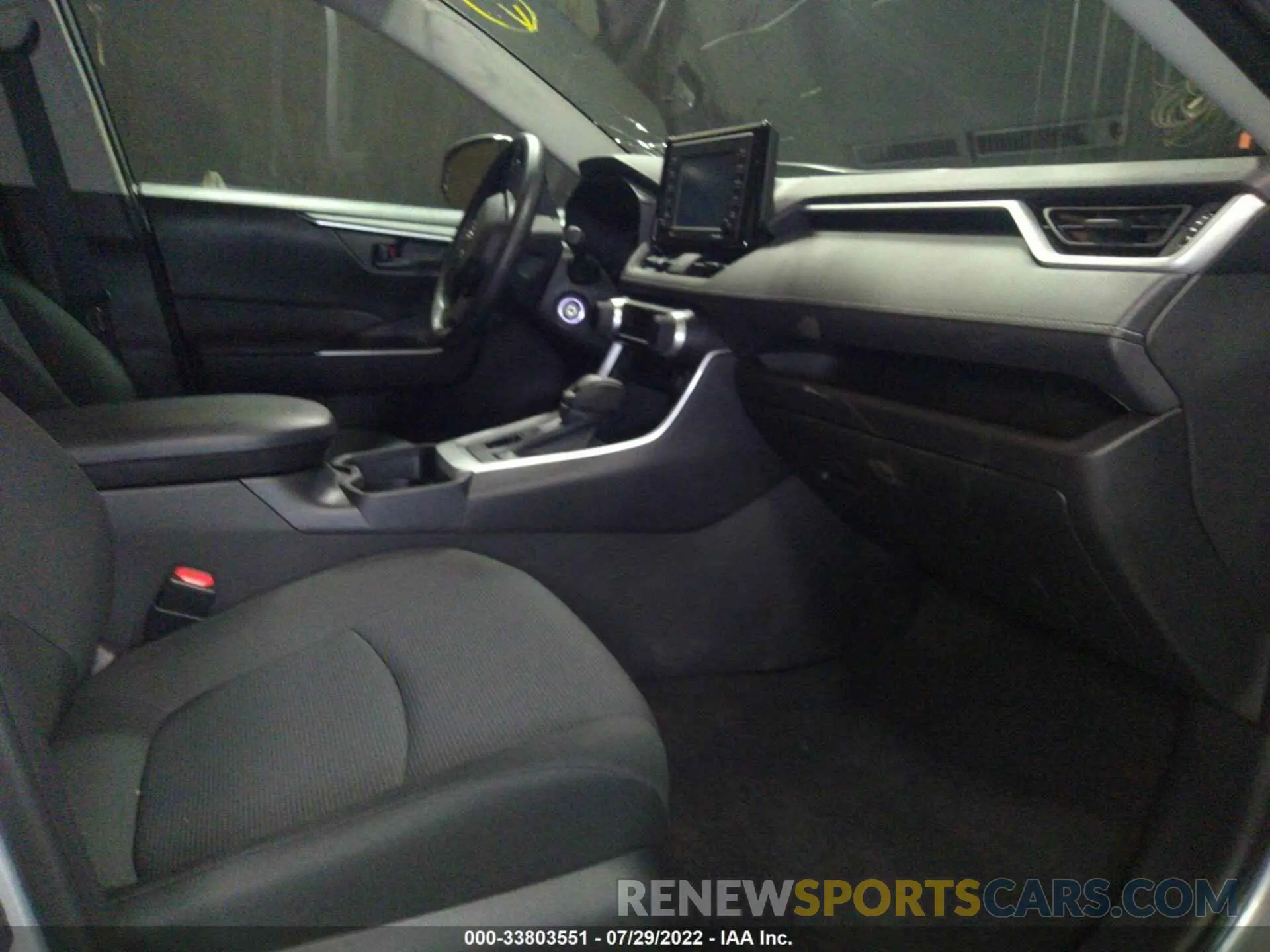 5 fotografías del automóvil dañado 2T3G1RFV6MC165511 TOYOTA RAV4 2021