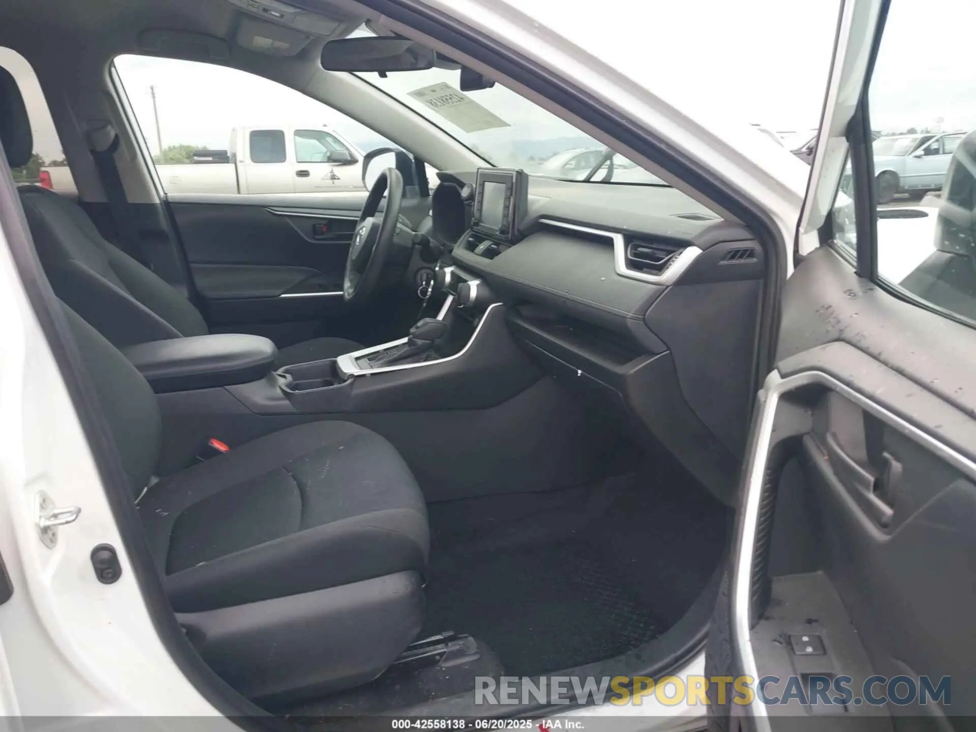 5 fotografías del automóvil dañado 2T3G1RFVXMW217592 TOYOTA RAV4 2021
