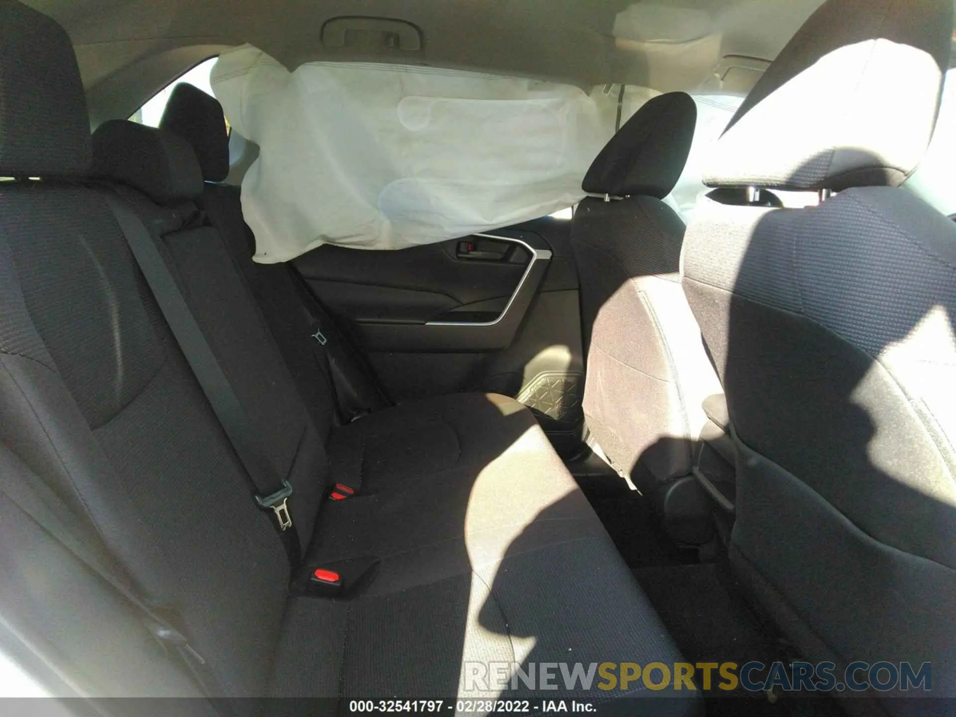 8 fotografías del automóvil dañado 2T3H1RFV0MC113568 TOYOTA RAV4 2021