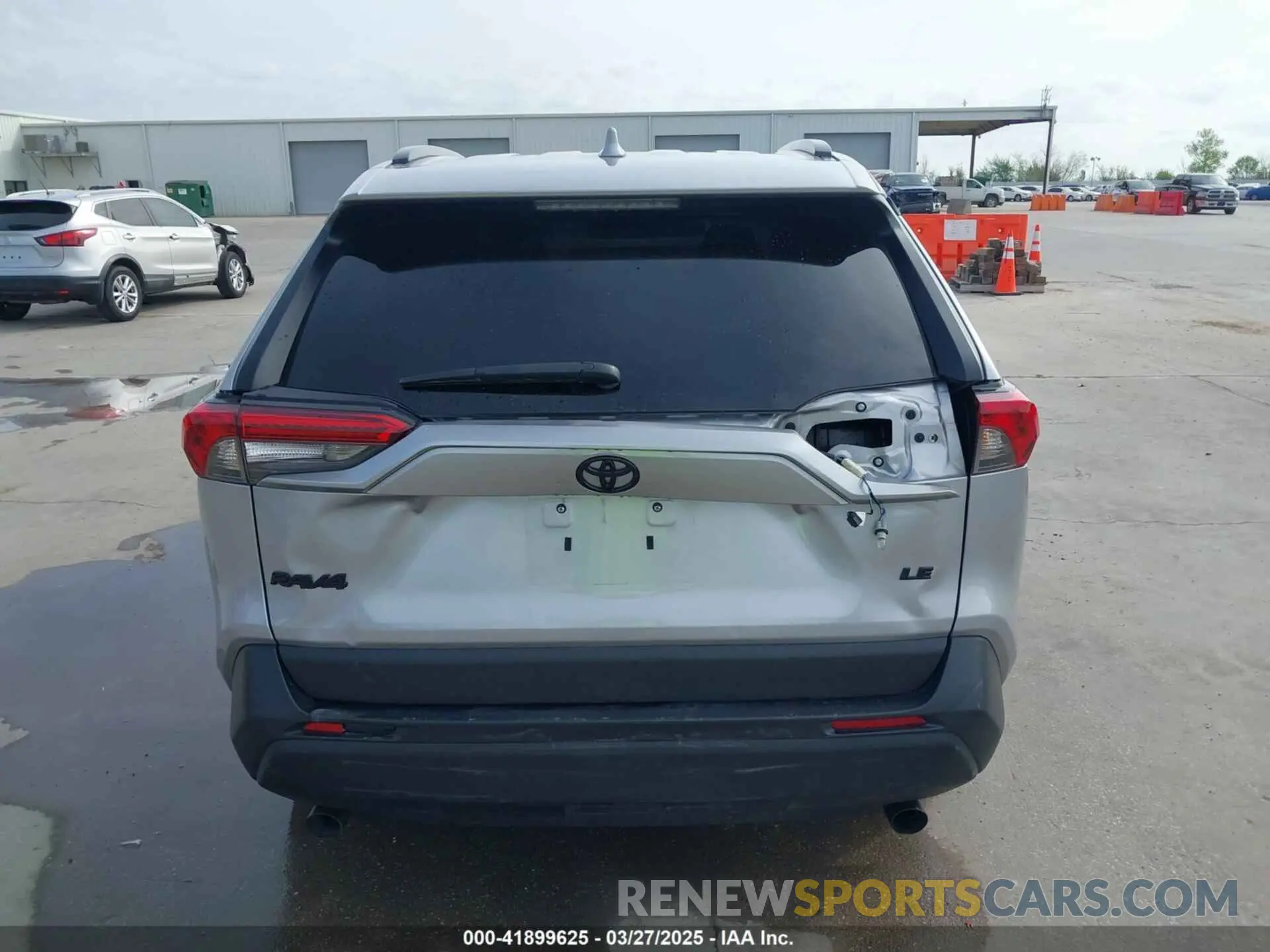 17 fotografías del automóvil dañado 2T3H1RFV0MC116034 TOYOTA RAV4 2021