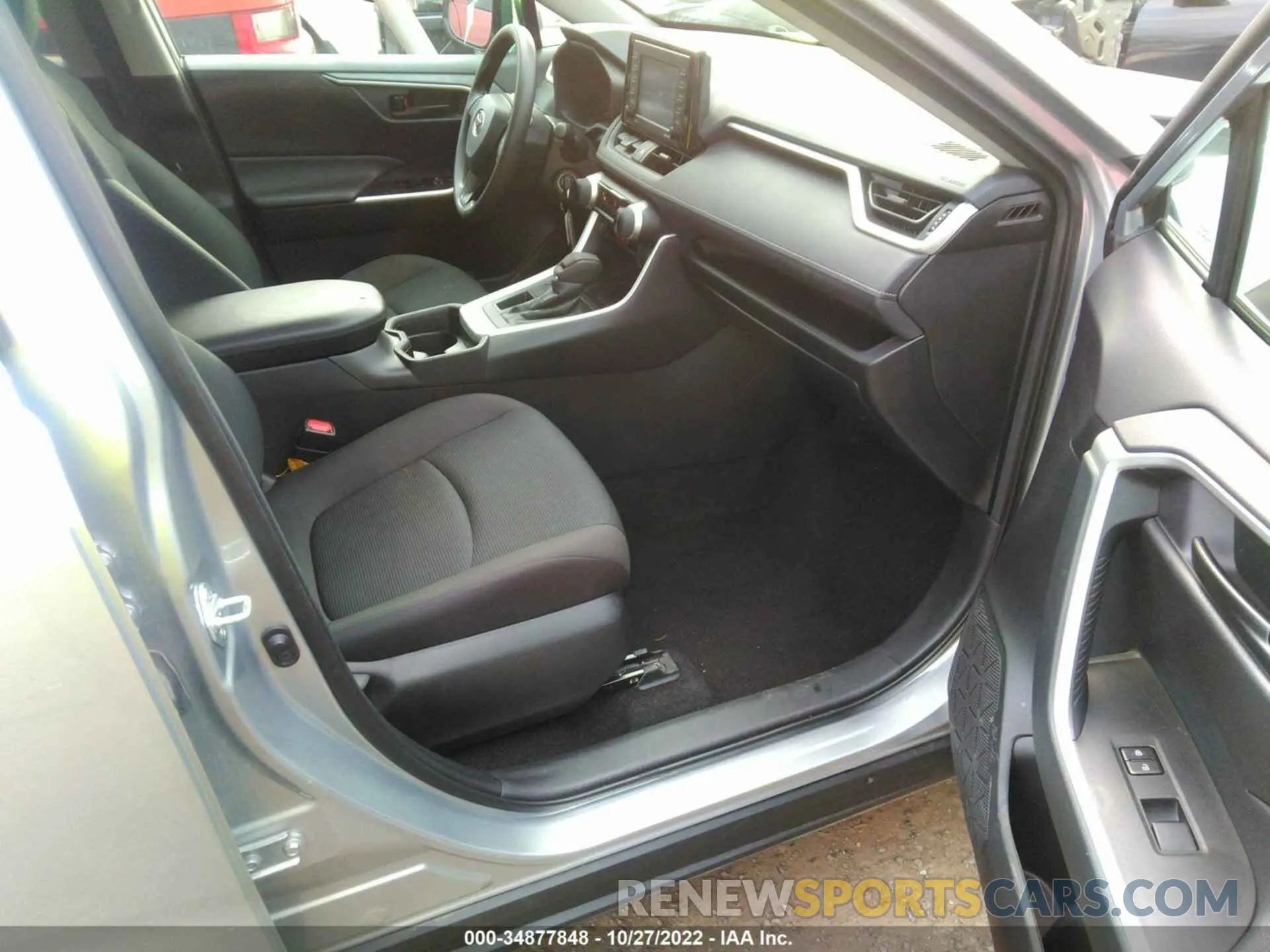5 fotografías del automóvil dañado 2T3H1RFV0MC138695 TOYOTA RAV4 2021
