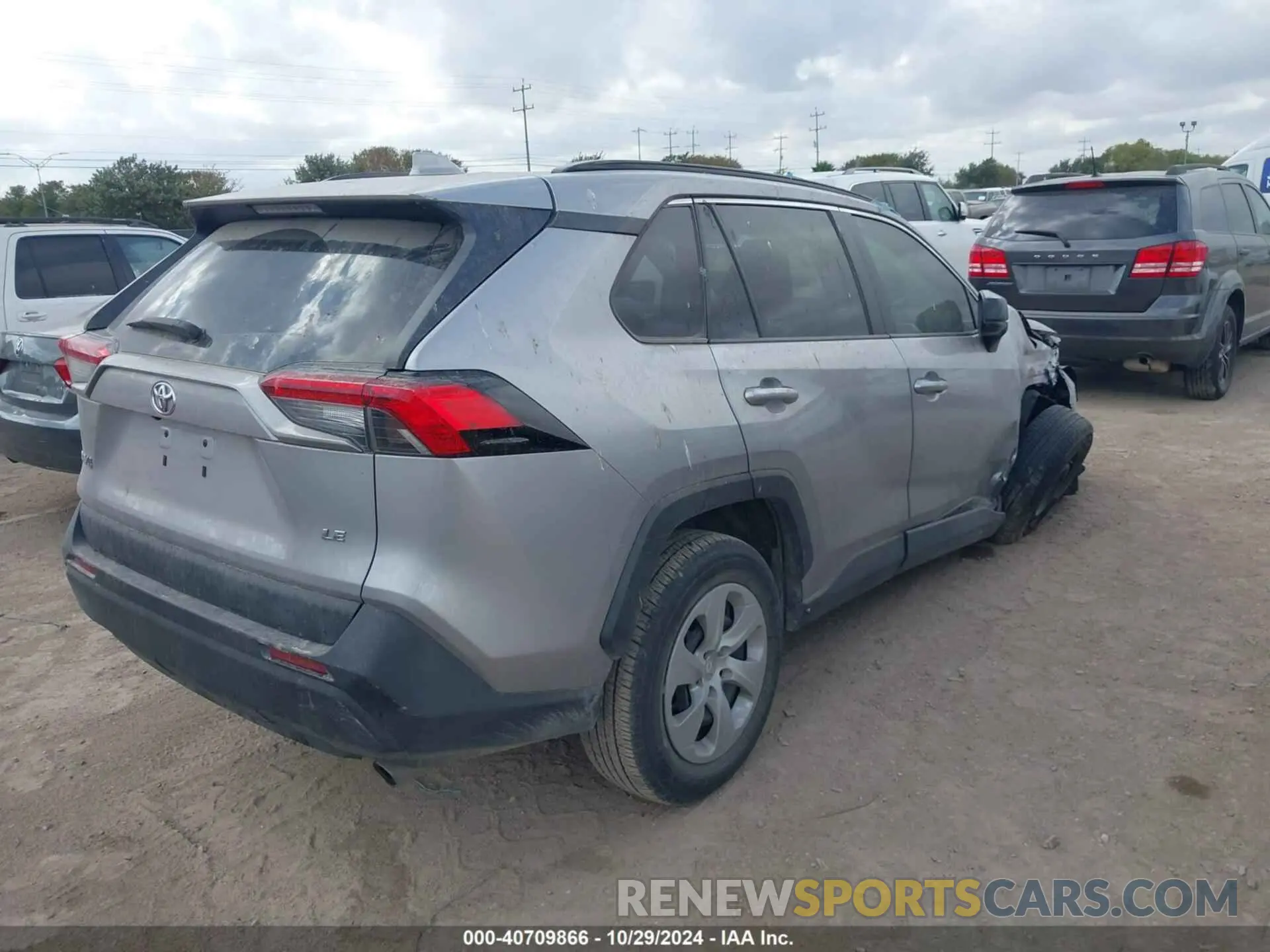 4 fotografías del automóvil dañado 2T3H1RFV0MC160499 TOYOTA RAV4 2021
