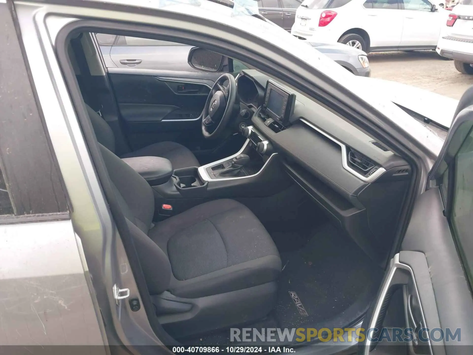 5 fotografías del automóvil dañado 2T3H1RFV0MC160499 TOYOTA RAV4 2021