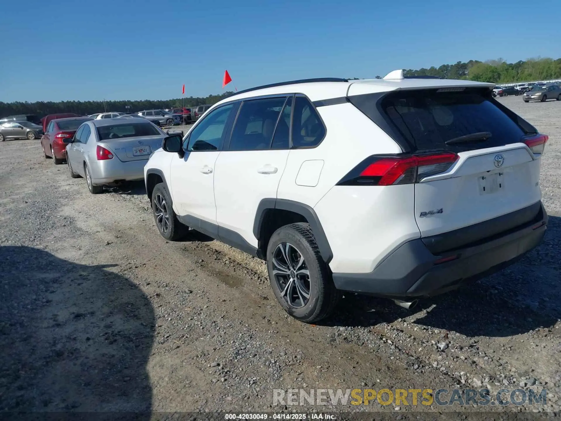 3 fotografías del automóvil dañado 2T3H1RFV0MW115299 TOYOTA RAV4 2021