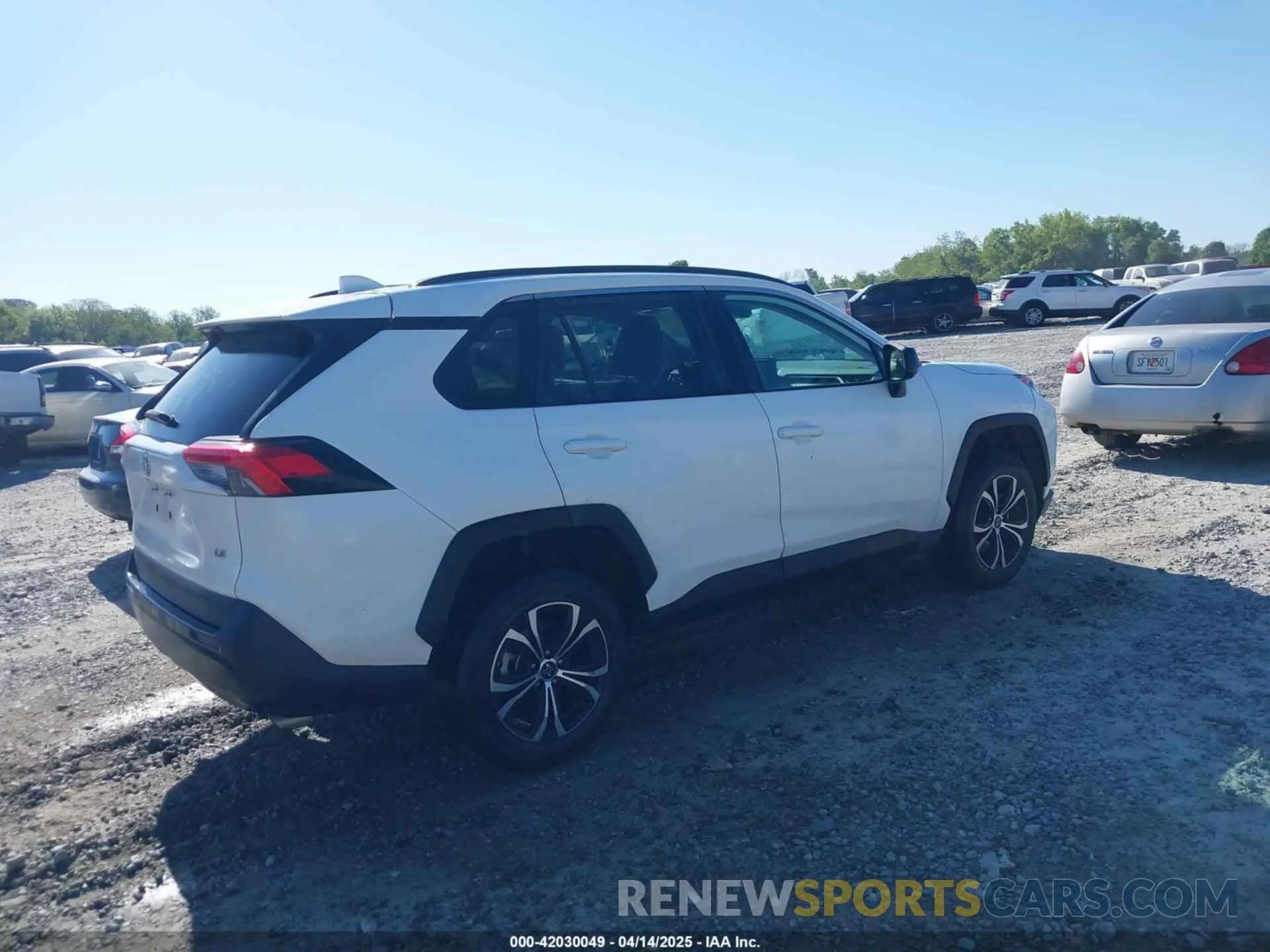 4 fotografías del automóvil dañado 2T3H1RFV0MW115299 TOYOTA RAV4 2021