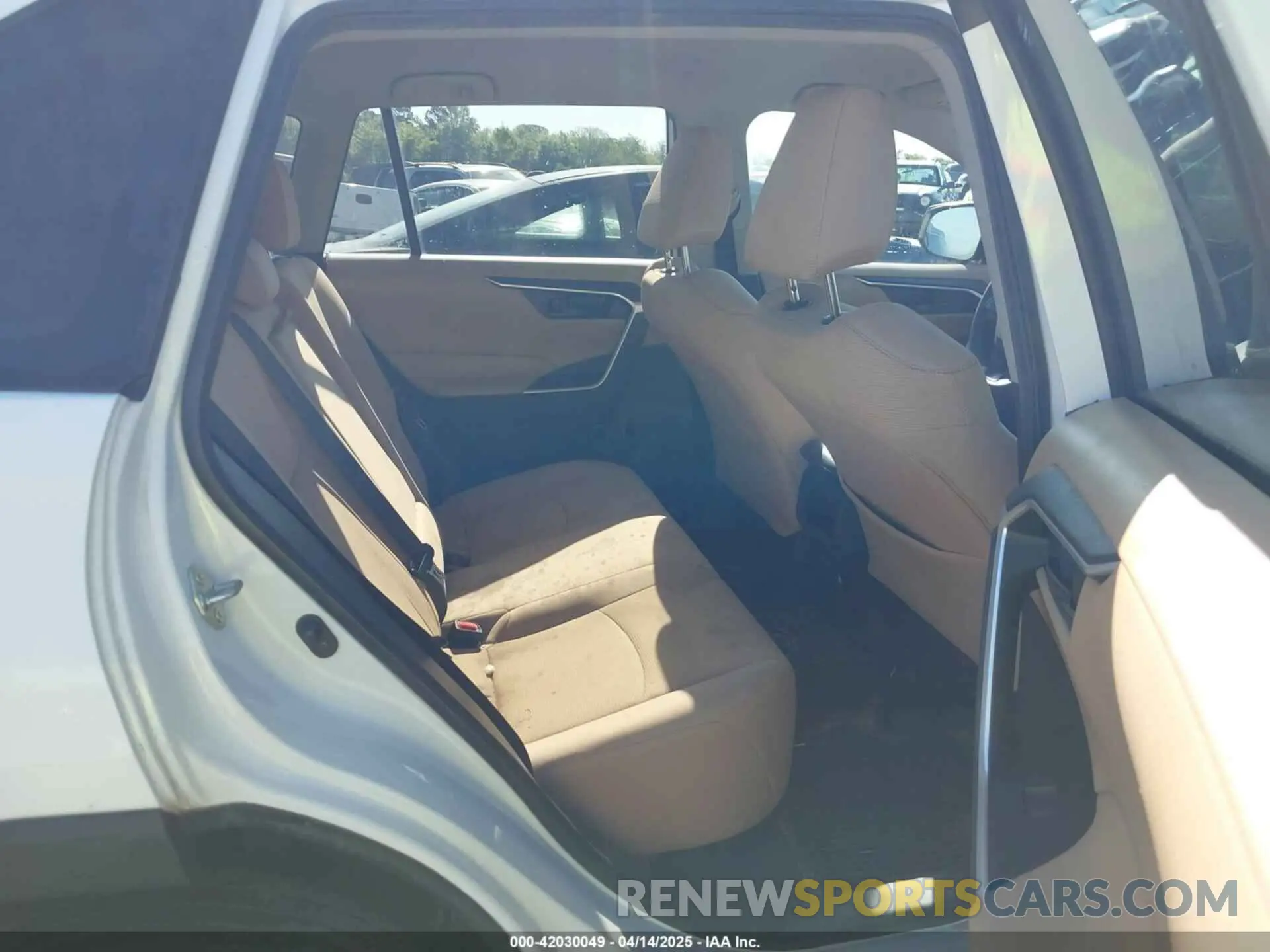8 fotografías del automóvil dañado 2T3H1RFV0MW115299 TOYOTA RAV4 2021