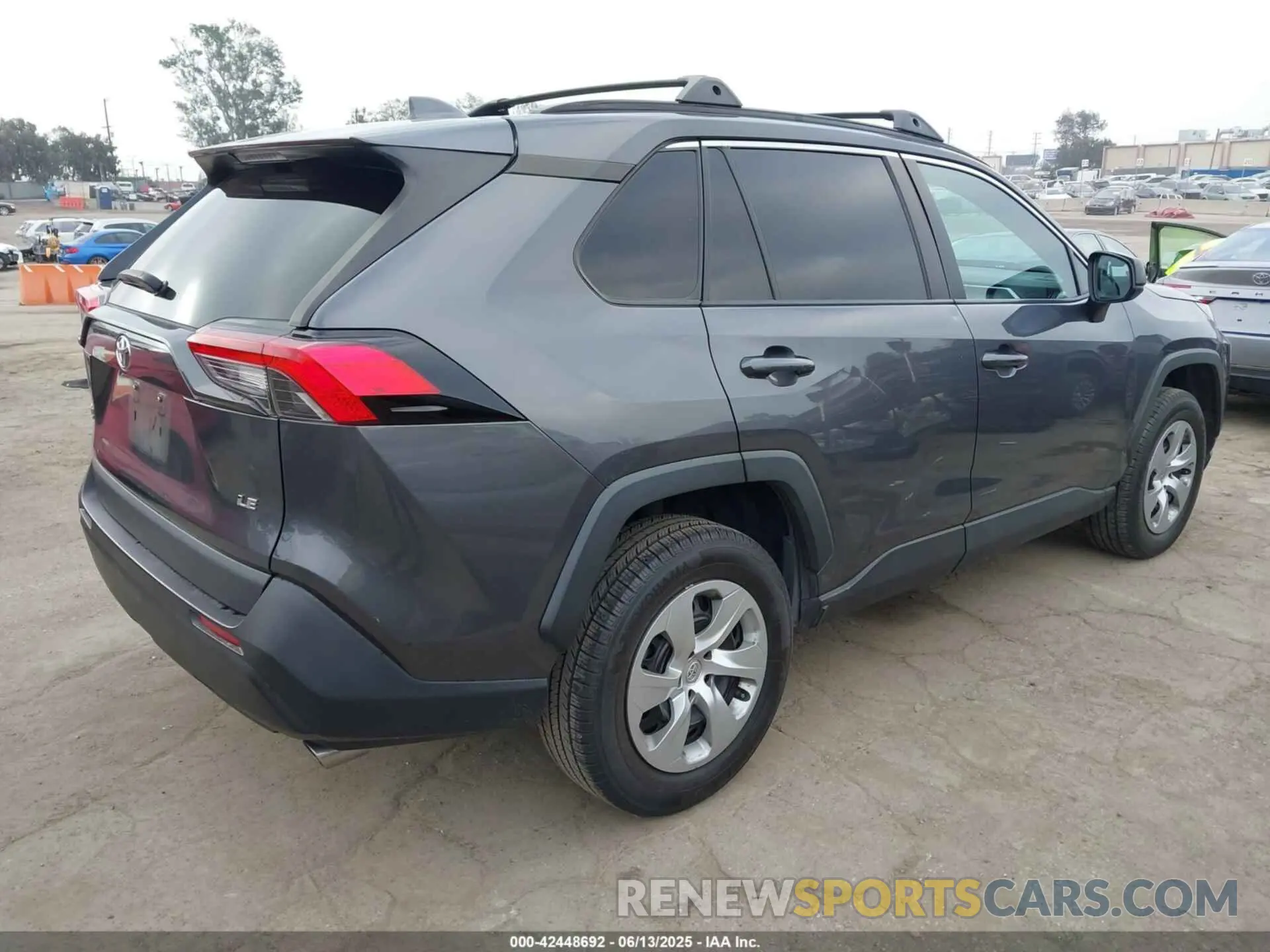 4 fotografías del automóvil dañado 2T3H1RFV1MW150613 TOYOTA RAV4 2021