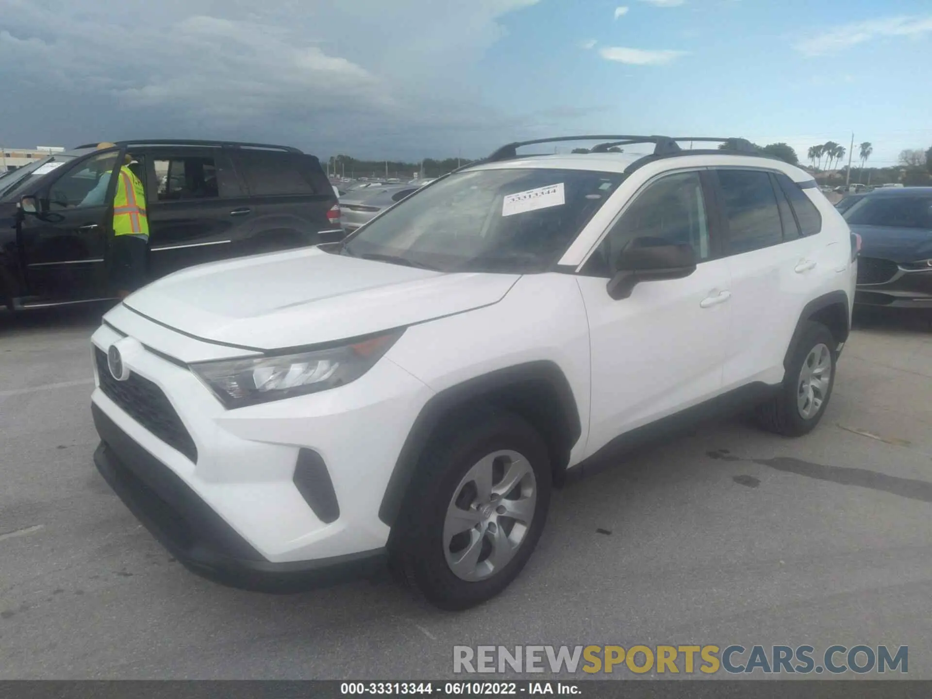 2 fotografías del automóvil dañado 2T3H1RFV2MC094215 TOYOTA RAV4 2021