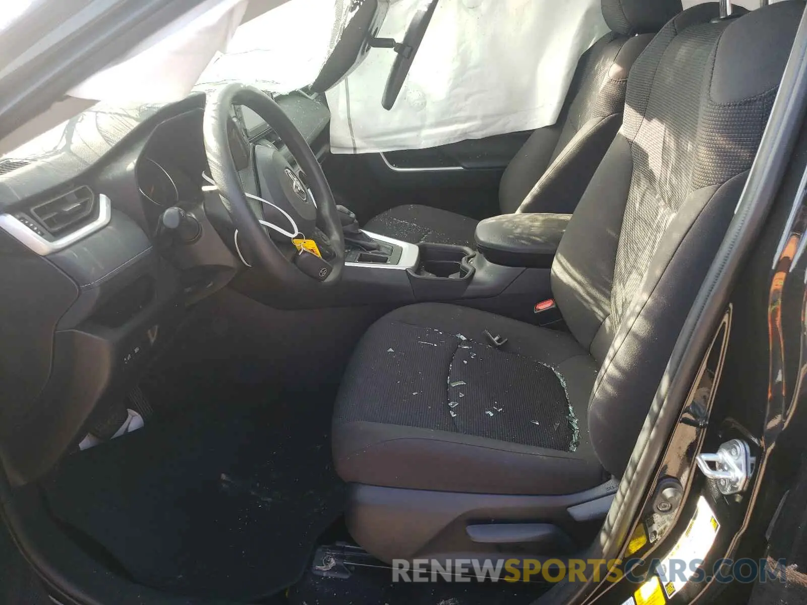 5 fotografías del automóvil dañado 2T3H1RFV2MC105665 TOYOTA RAV4 2021