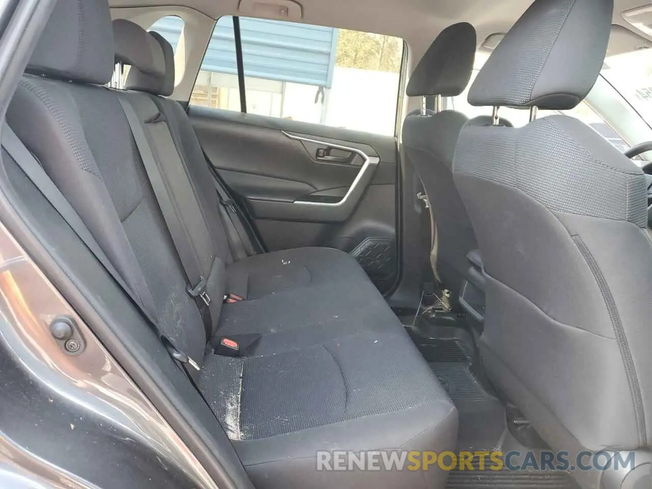 10 fotografías del automóvil dañado 2T3H1RFV2MC119100 TOYOTA RAV4 2021