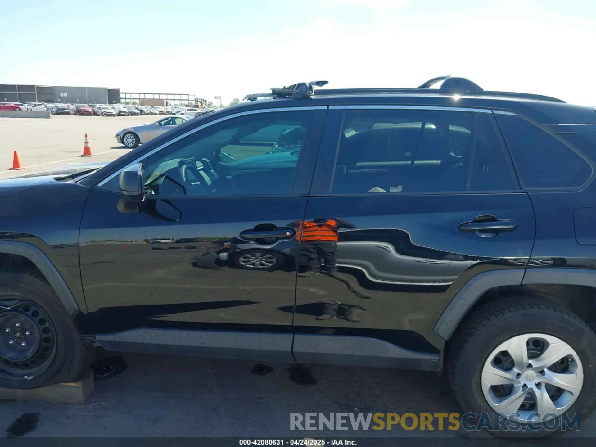 14 fotografías del automóvil dañado 2T3H1RFV2MC134521 TOYOTA RAV4 2021