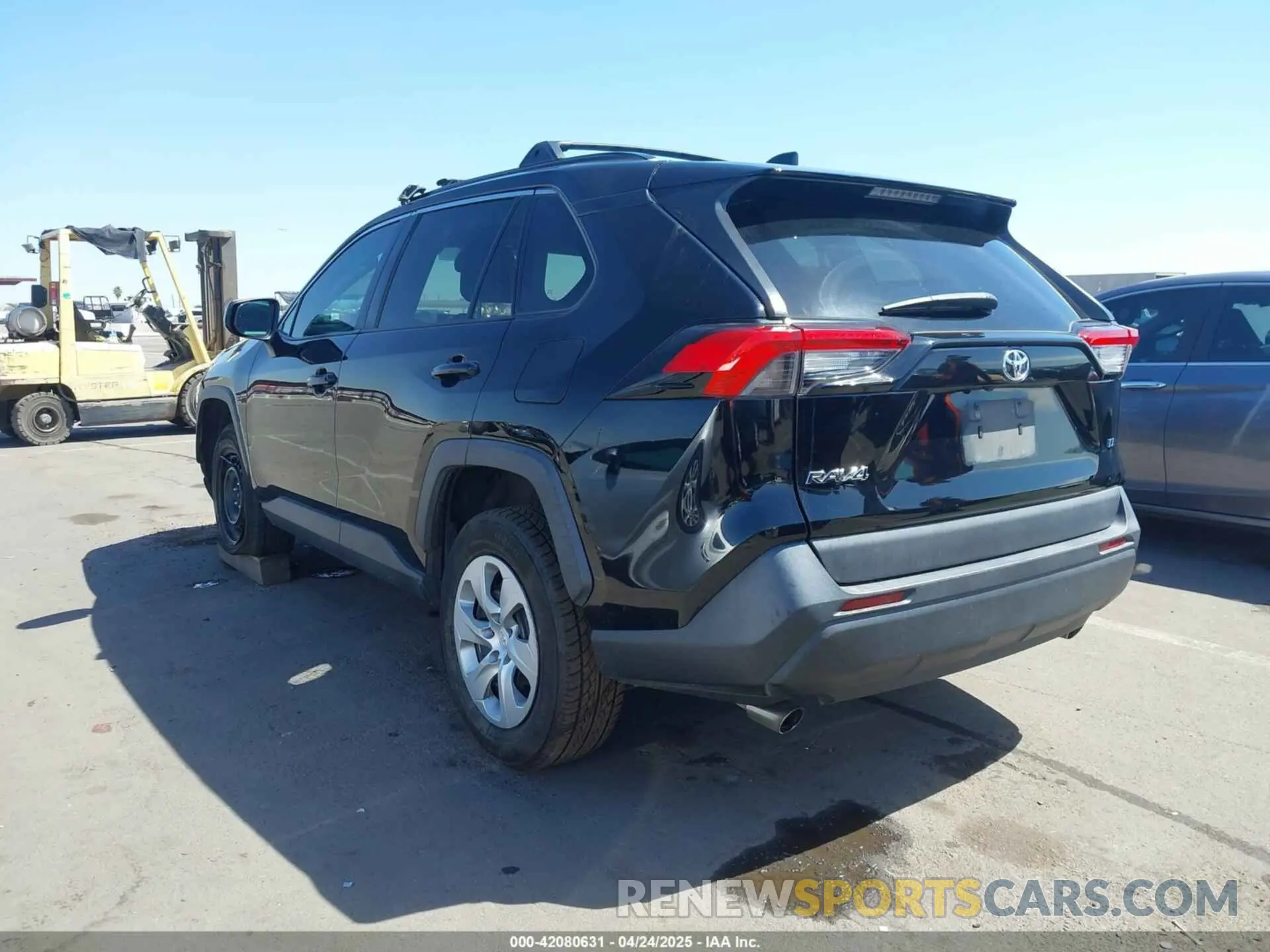 3 fotografías del automóvil dañado 2T3H1RFV2MC134521 TOYOTA RAV4 2021