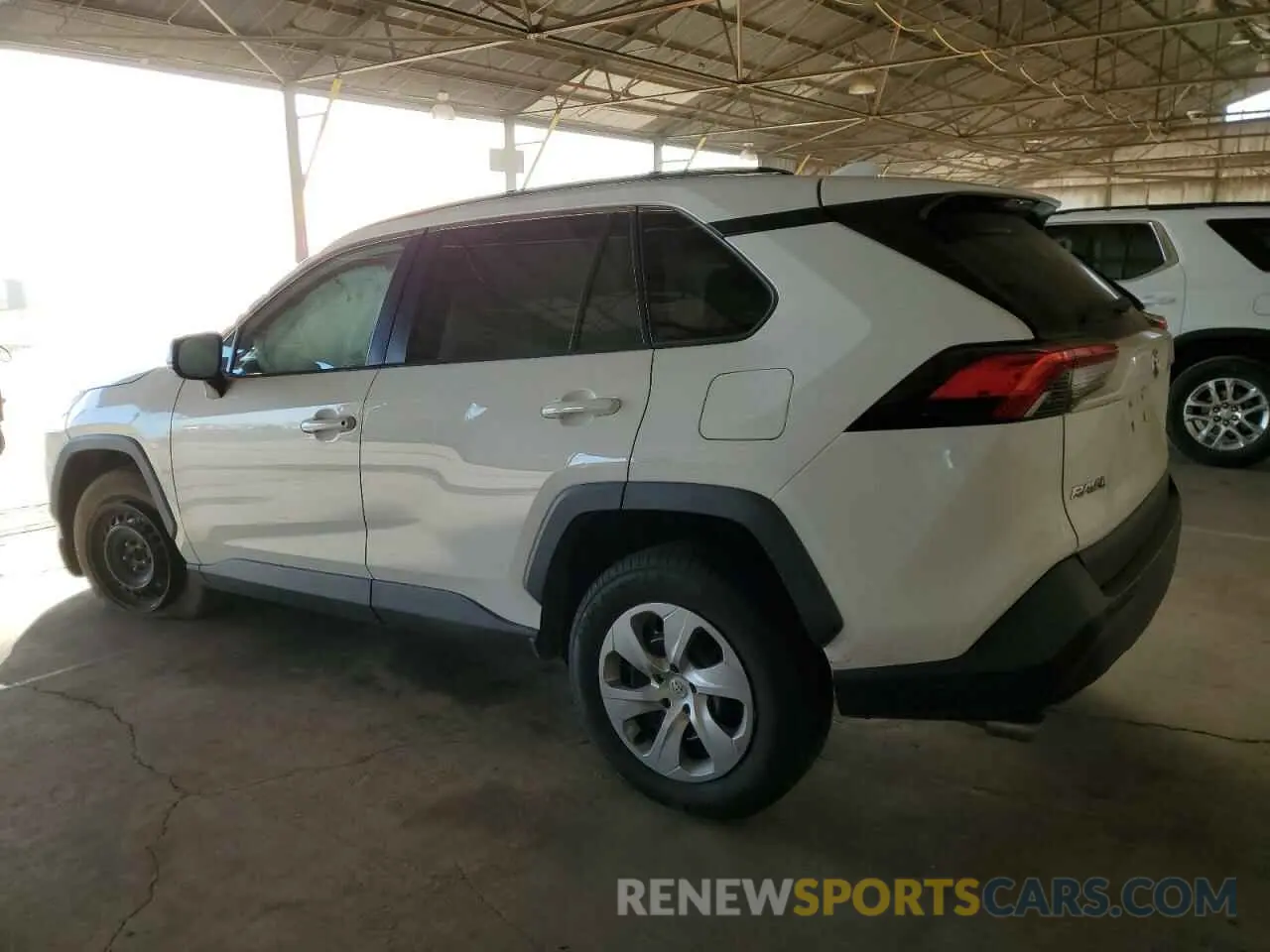 2 fotografías del automóvil dañado 2T3H1RFV2MW130354 TOYOTA RAV4 2021