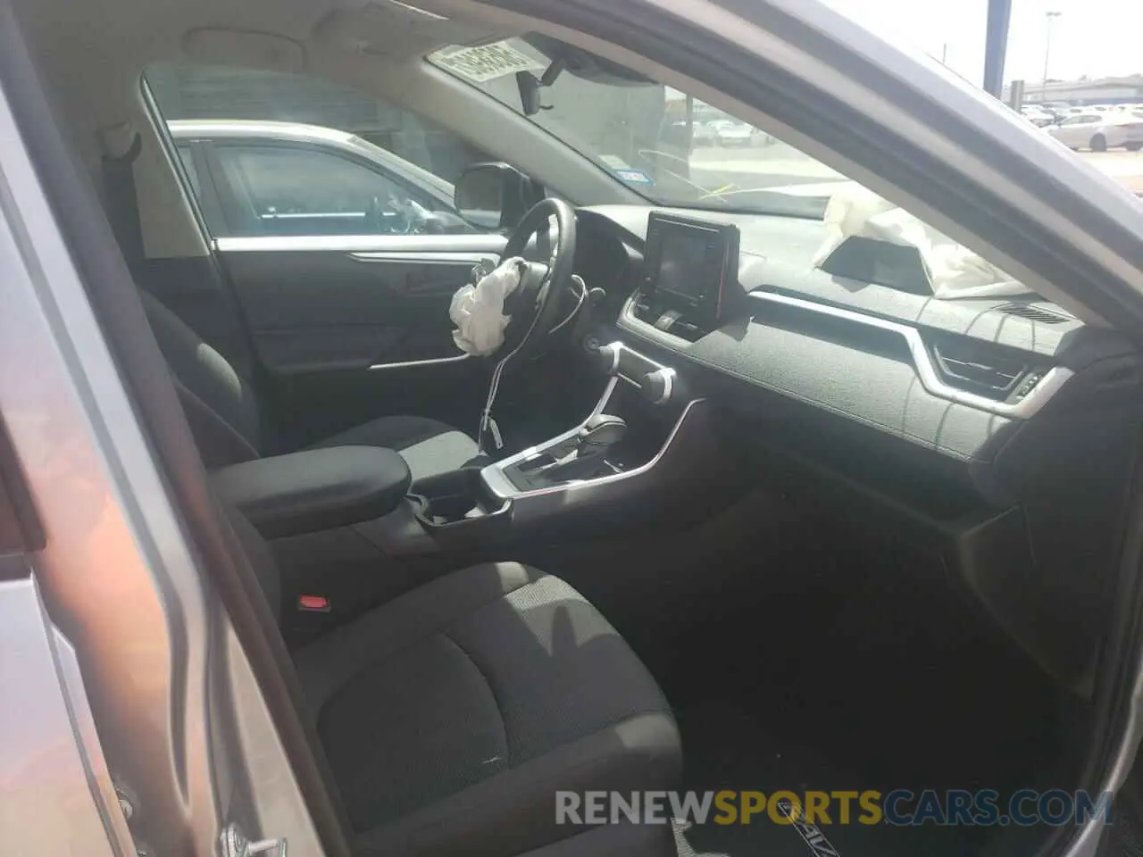 5 fotografías del automóvil dañado 2T3H1RFV3MC108915 TOYOTA RAV4 2021