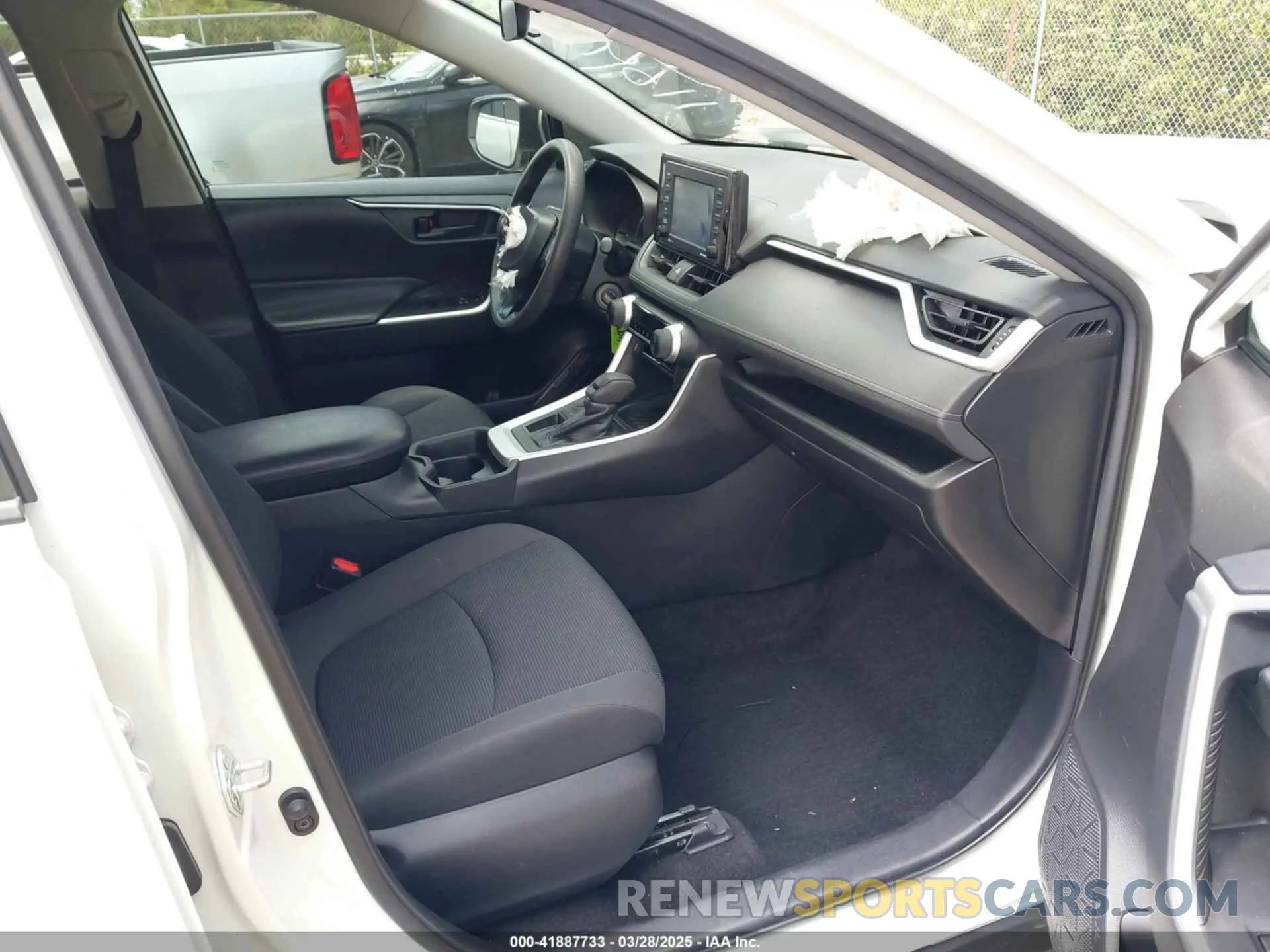 5 fotografías del automóvil dañado 2T3H1RFV4MC101164 TOYOTA RAV4 2021