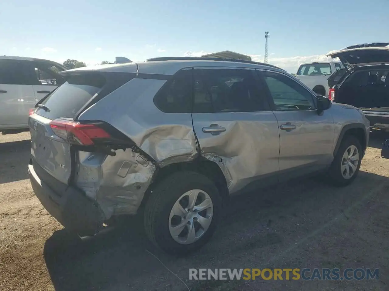 3 fotografías del automóvil dañado 2T3H1RFV4MC150106 TOYOTA RAV4 2021