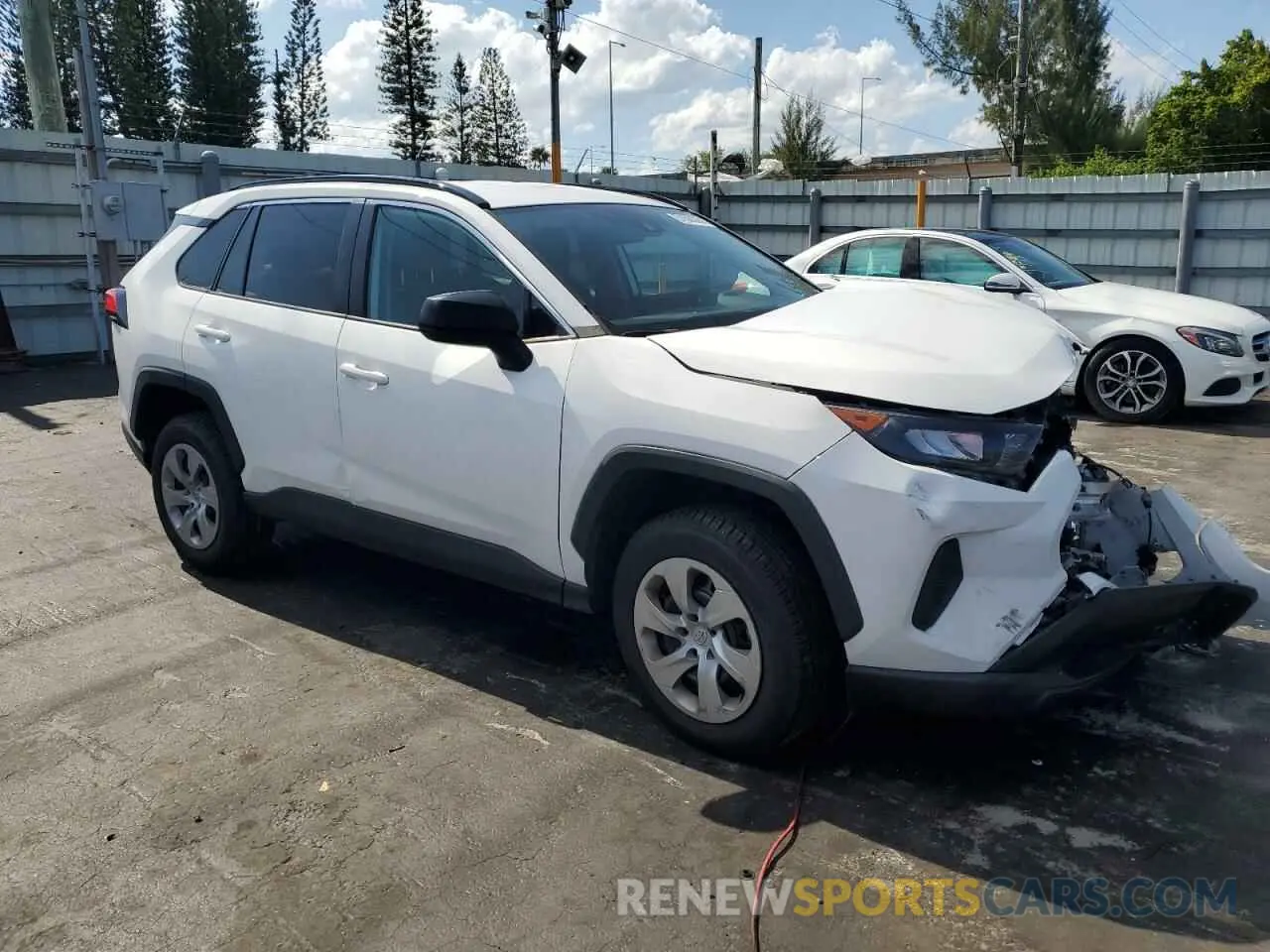 4 fotografías del automóvil dañado 2T3H1RFV4MC155175 TOYOTA RAV4 2021