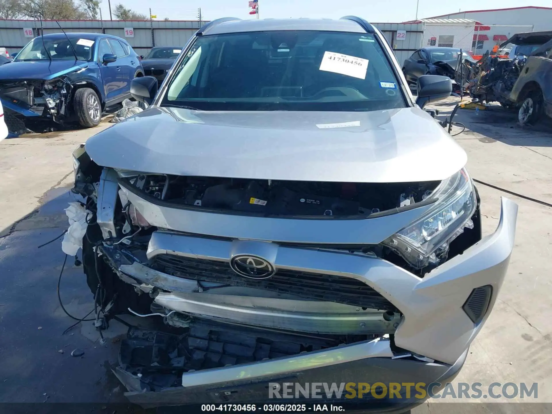 12 fotografías del automóvil dañado 2T3H1RFV4MC163860 TOYOTA RAV4 2021