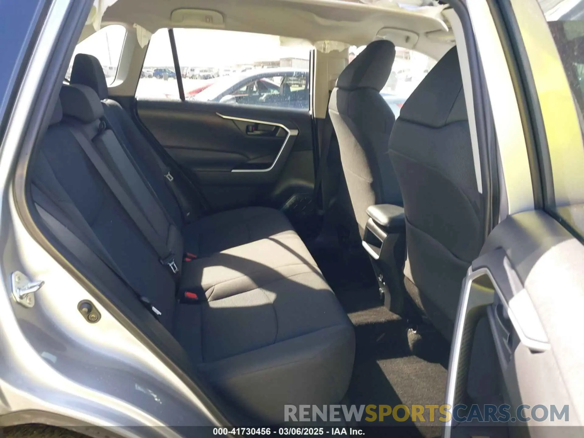 8 fotografías del automóvil dañado 2T3H1RFV4MC163860 TOYOTA RAV4 2021