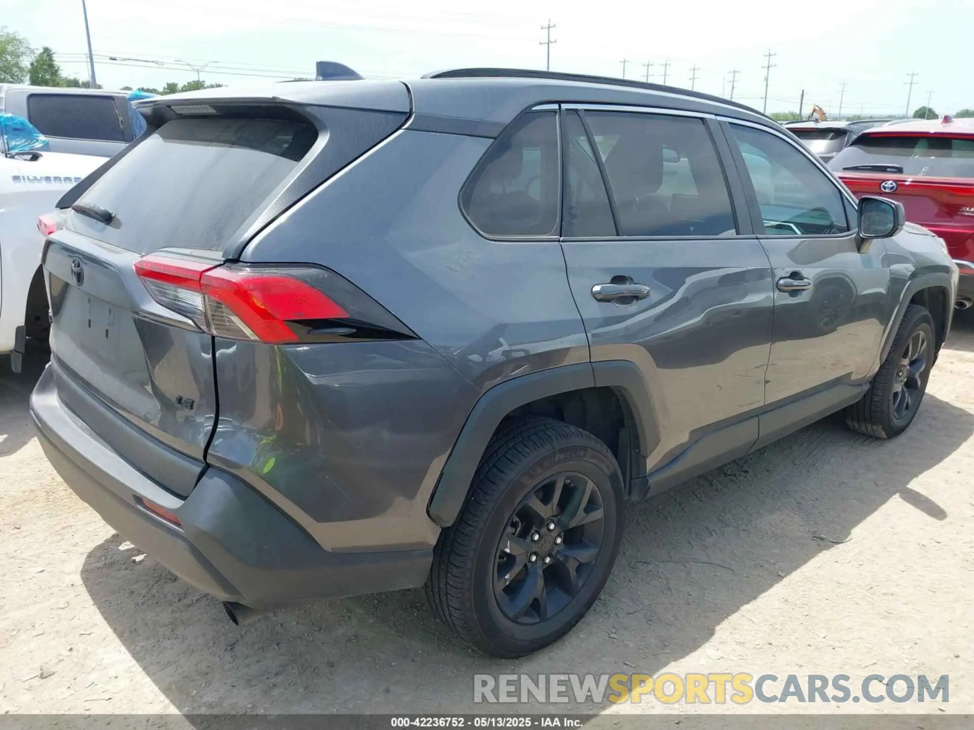 4 fotografías del automóvil dañado 2T3H1RFV5MC124355 TOYOTA RAV4 2021