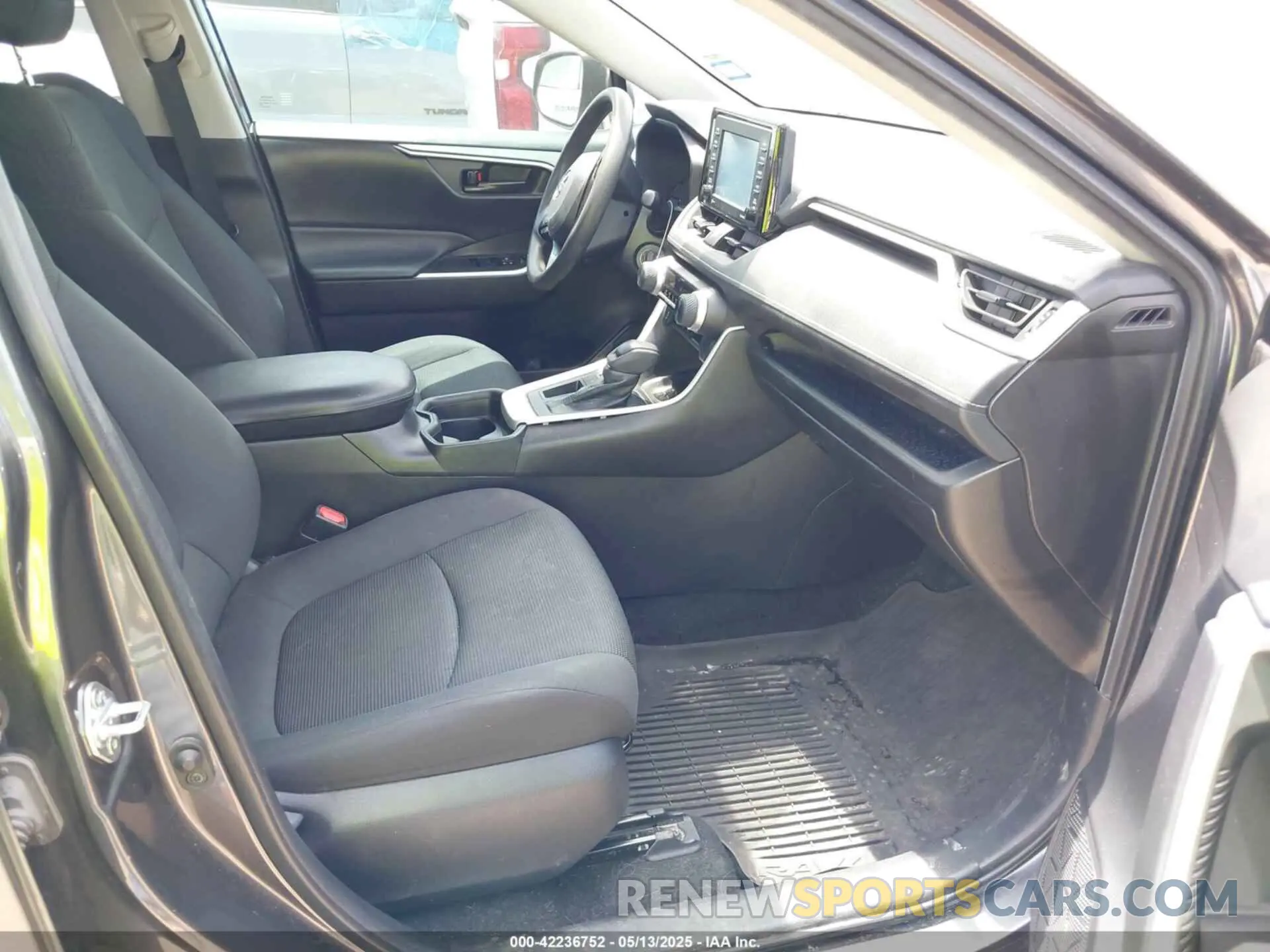 5 fotografías del automóvil dañado 2T3H1RFV5MC124355 TOYOTA RAV4 2021
