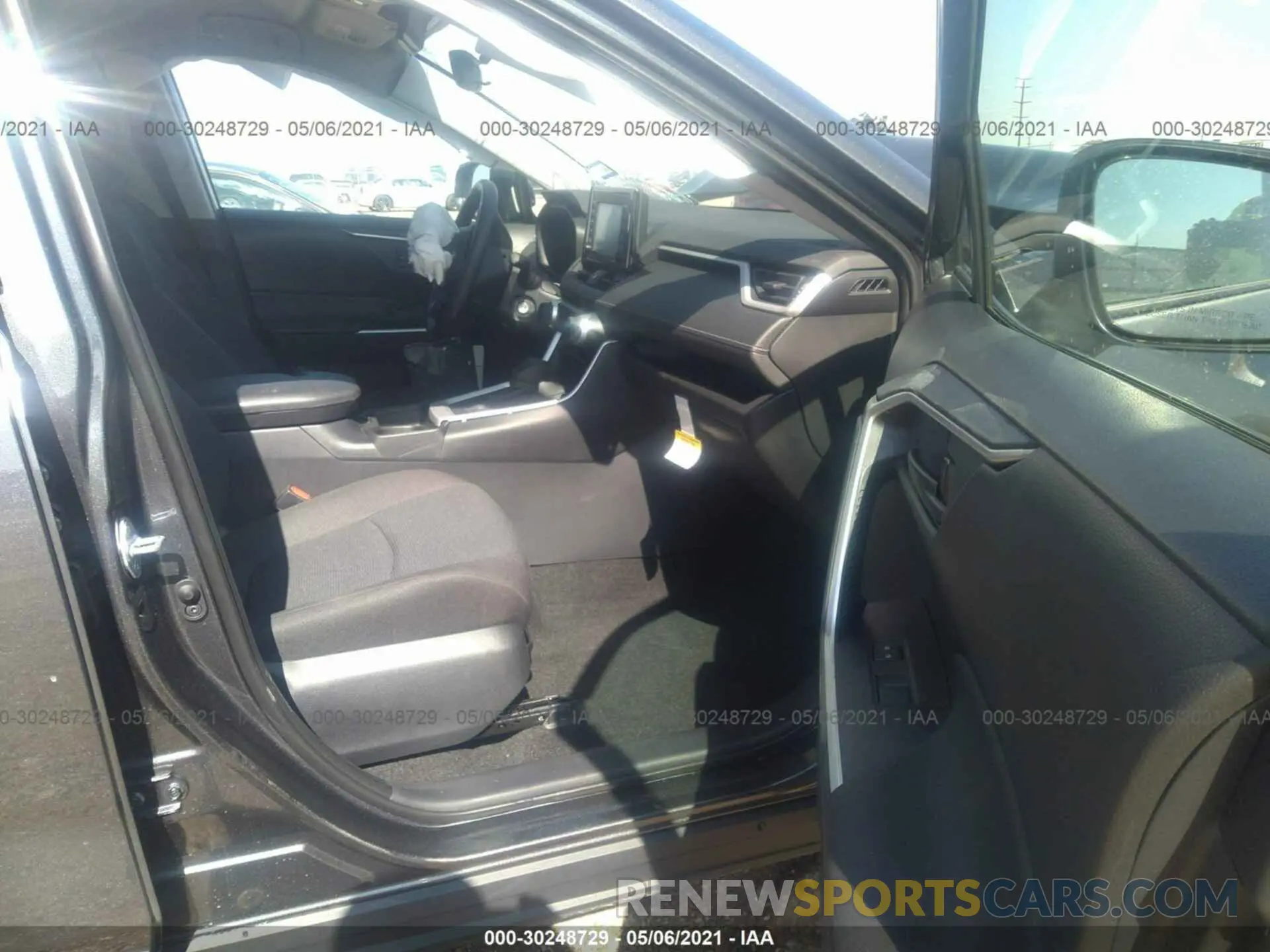 5 fotografías del automóvil dañado 2T3H1RFV5MC126042 TOYOTA RAV4 2021