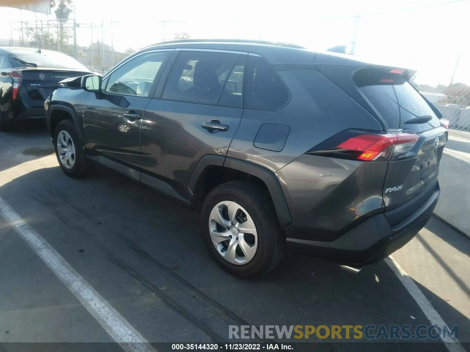 3 fotografías del automóvil dañado 2T3H1RFV5MW121437 TOYOTA RAV4 2021