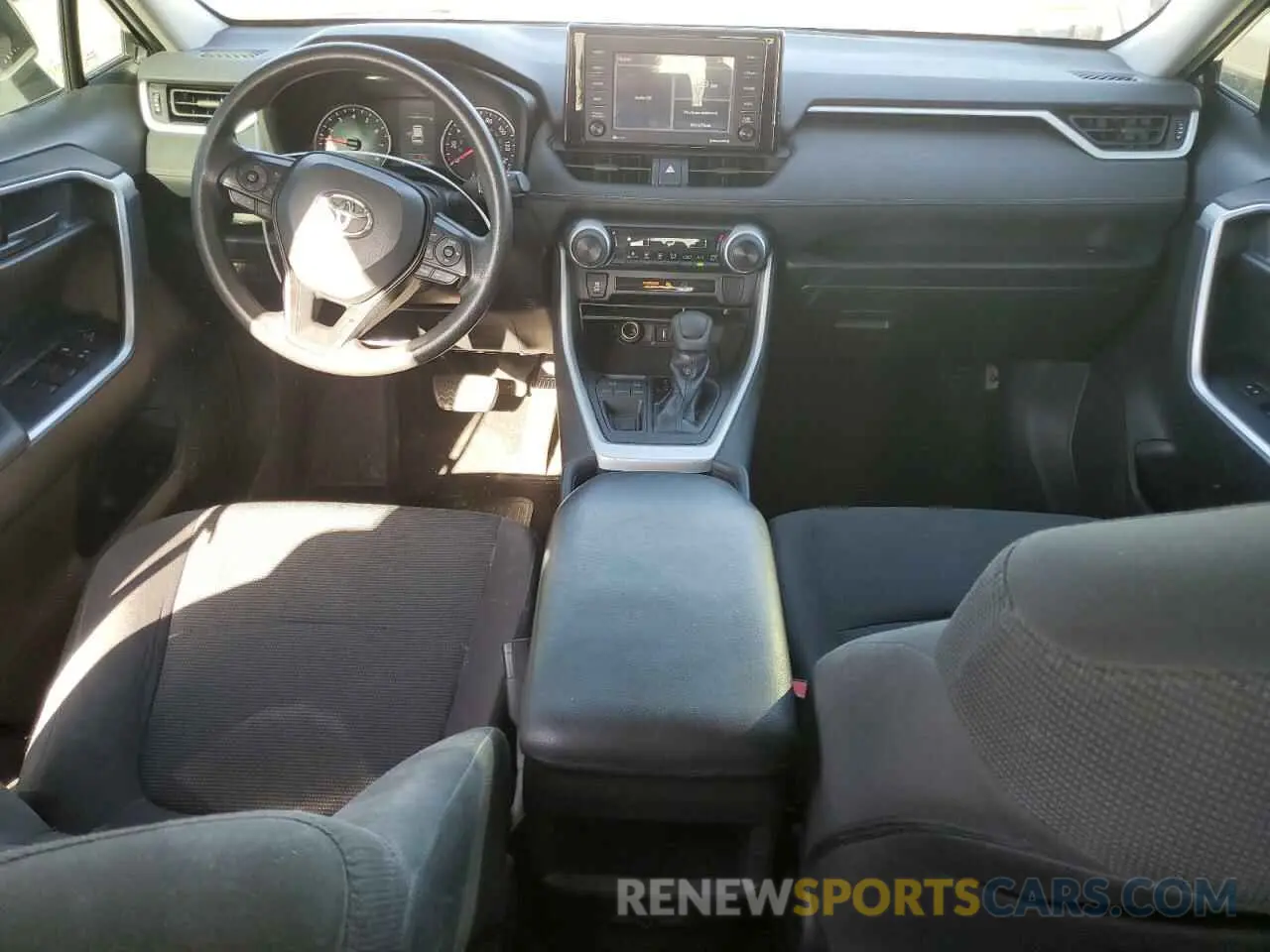 8 fotografías del automóvil dañado 2T3H1RFV6MC107242 TOYOTA RAV4 2021
