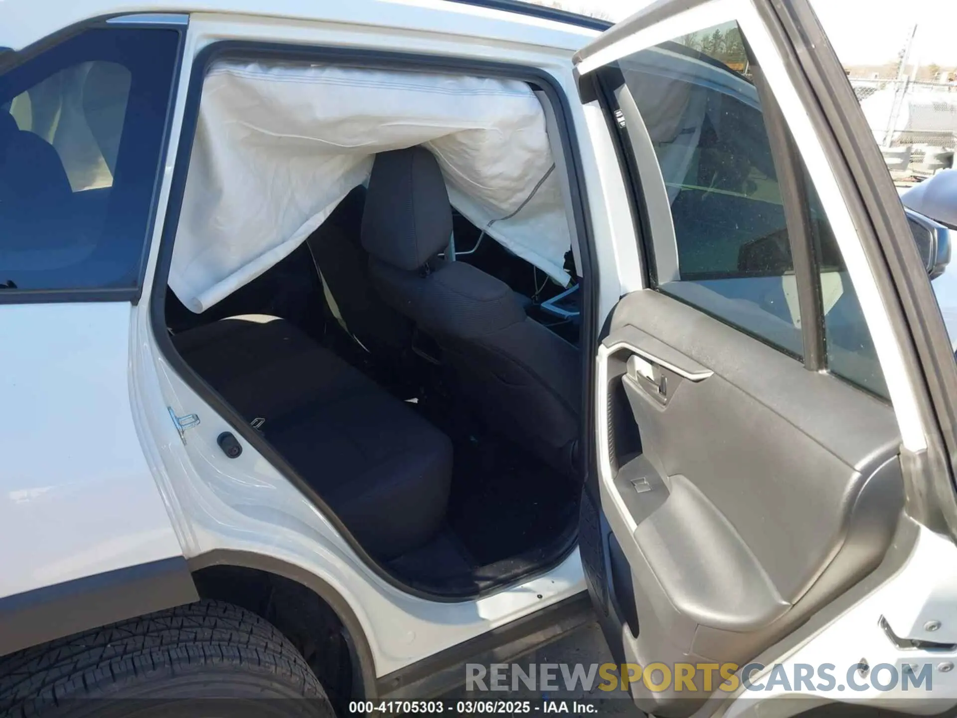 8 fotografías del automóvil dañado 2T3H1RFV7MC121831 TOYOTA RAV4 2021
