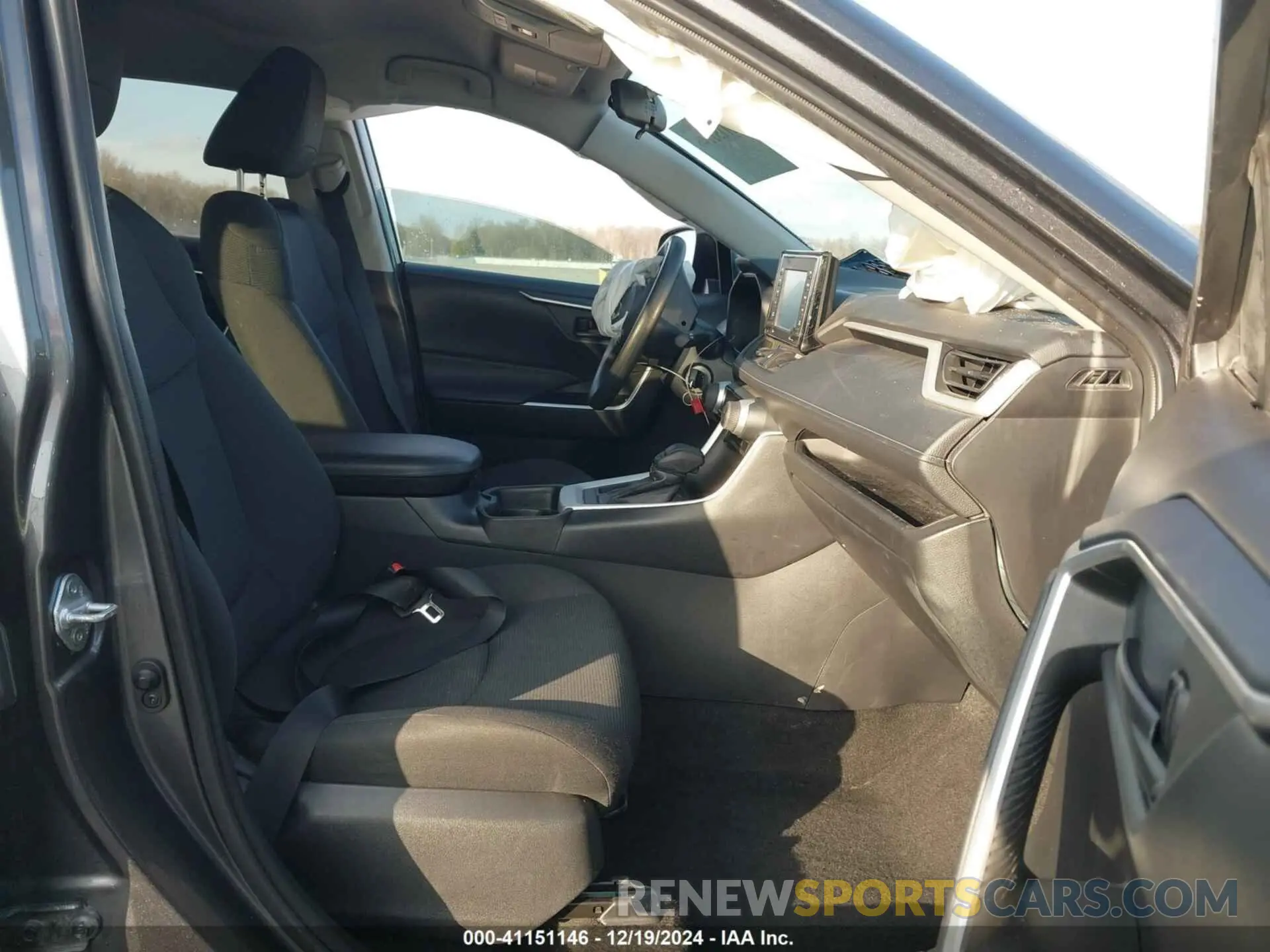5 fotografías del automóvil dañado 2T3H1RFV7MC125975 TOYOTA RAV4 2021