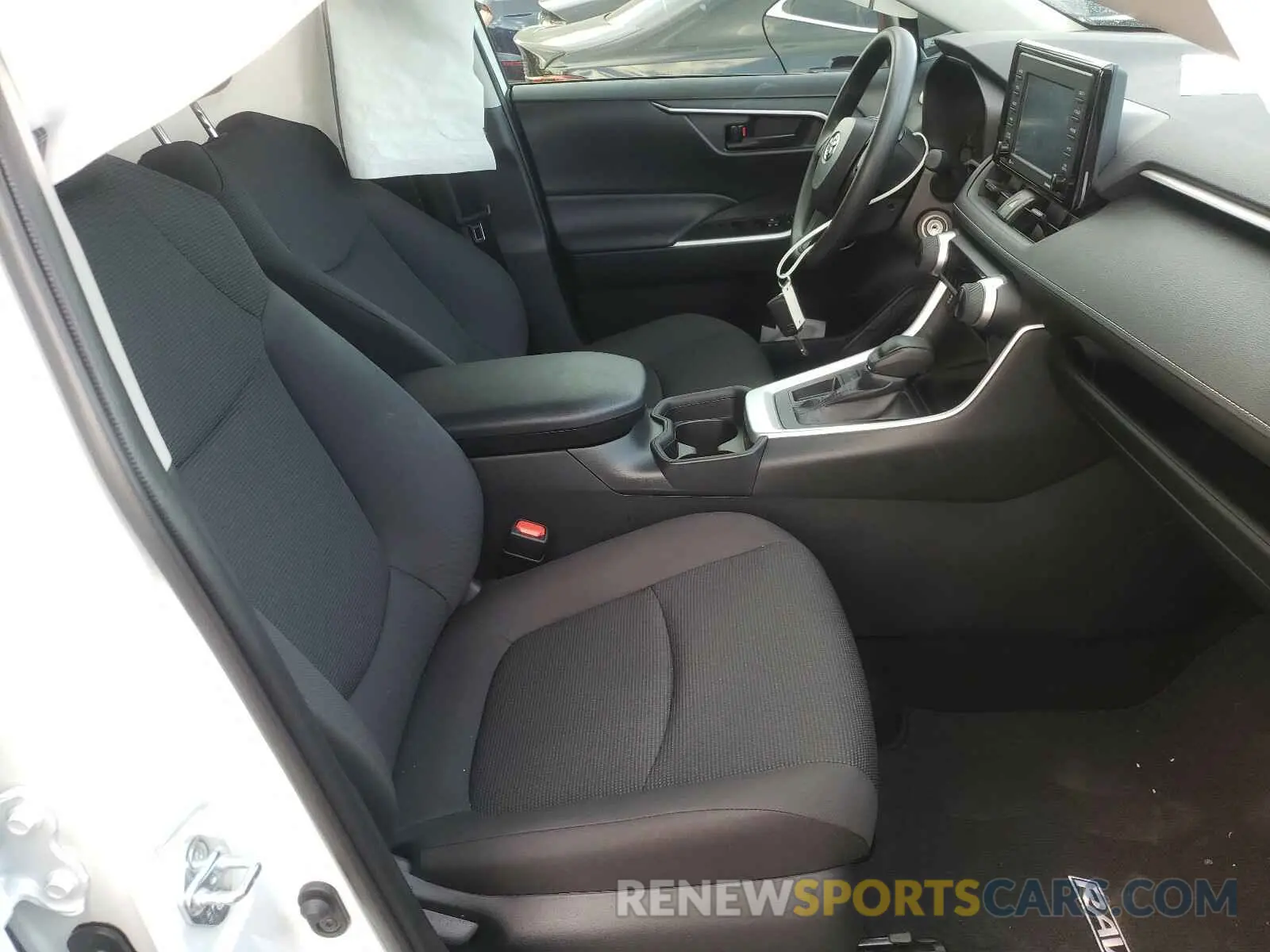 5 fotografías del automóvil dañado 2T3H1RFV8MC097393 TOYOTA RAV4 2021