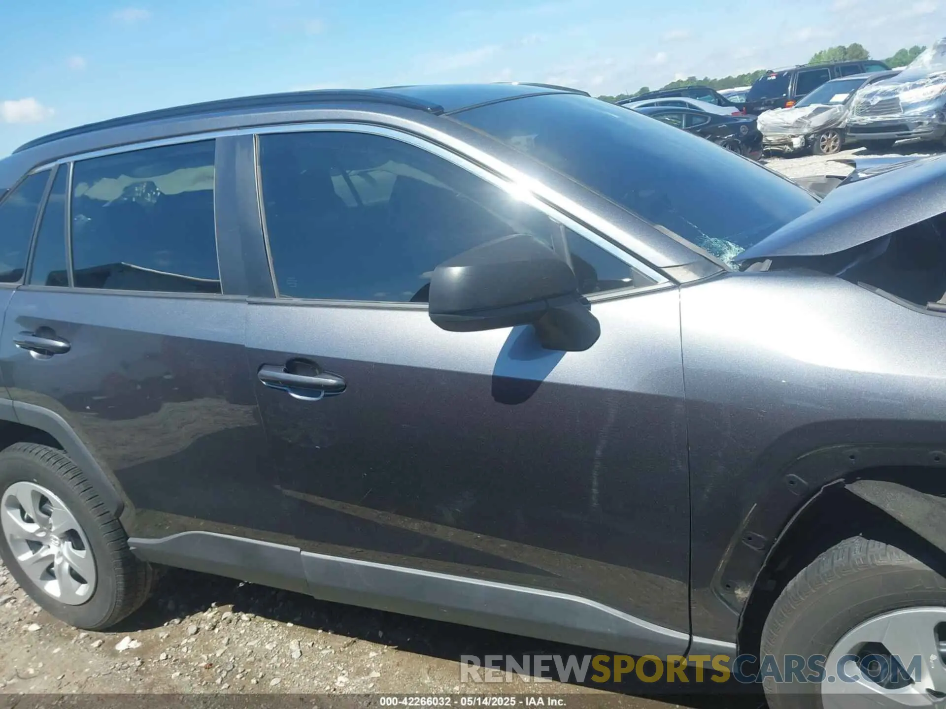 12 fotografías del automóvil dañado 2T3H1RFV8MC147368 TOYOTA RAV4 2021